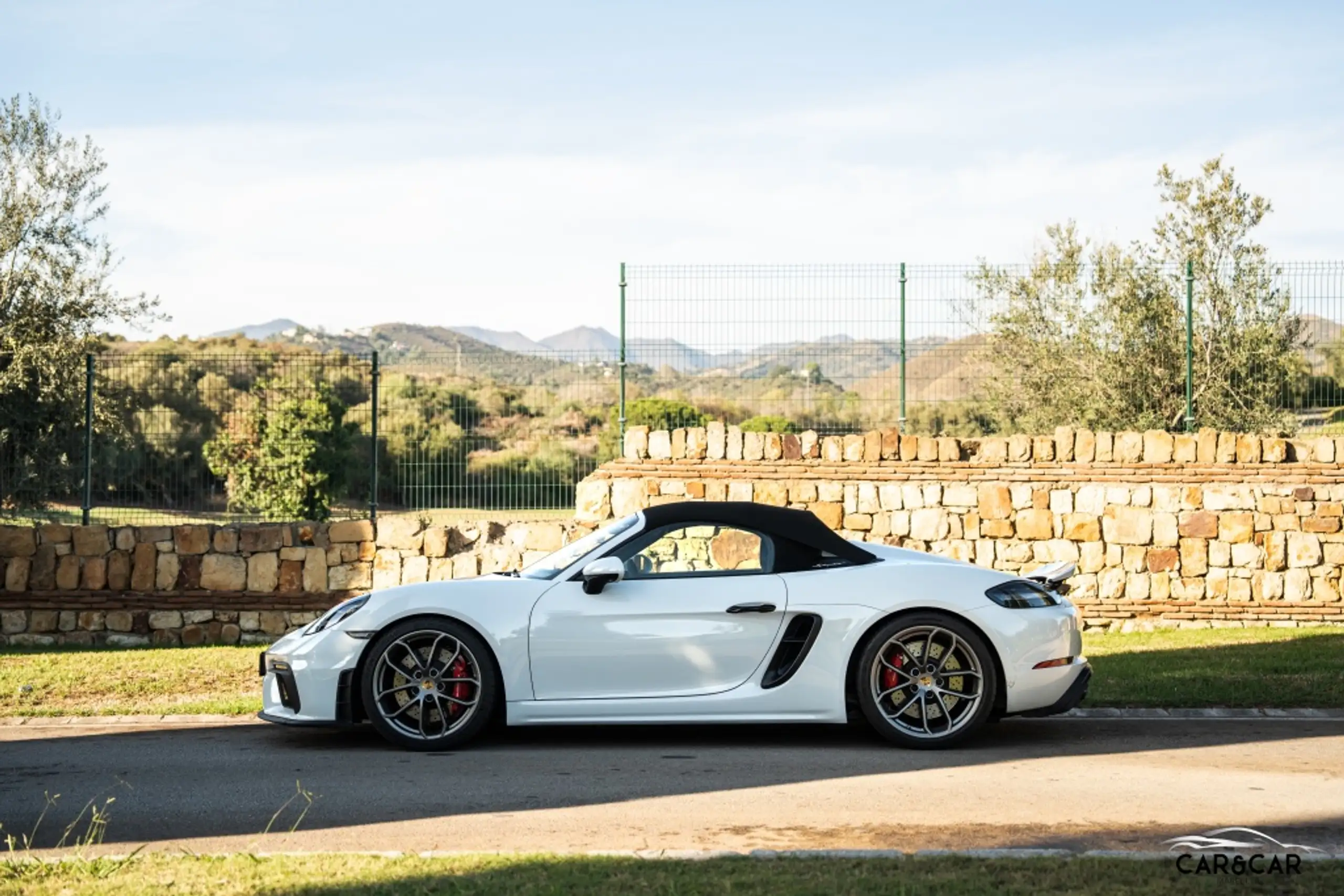 Porsche - 718 Spyder