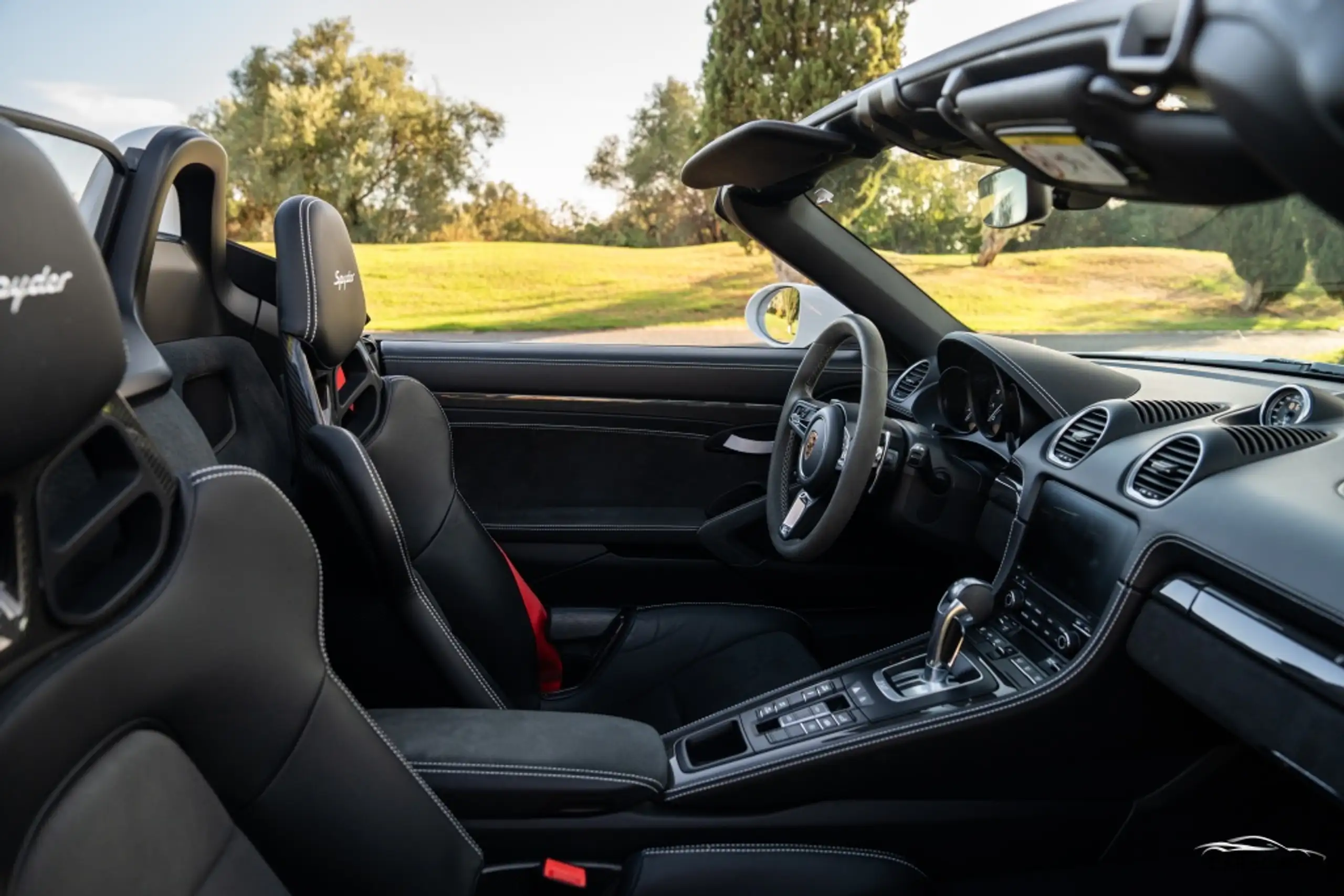 Porsche - 718 Spyder