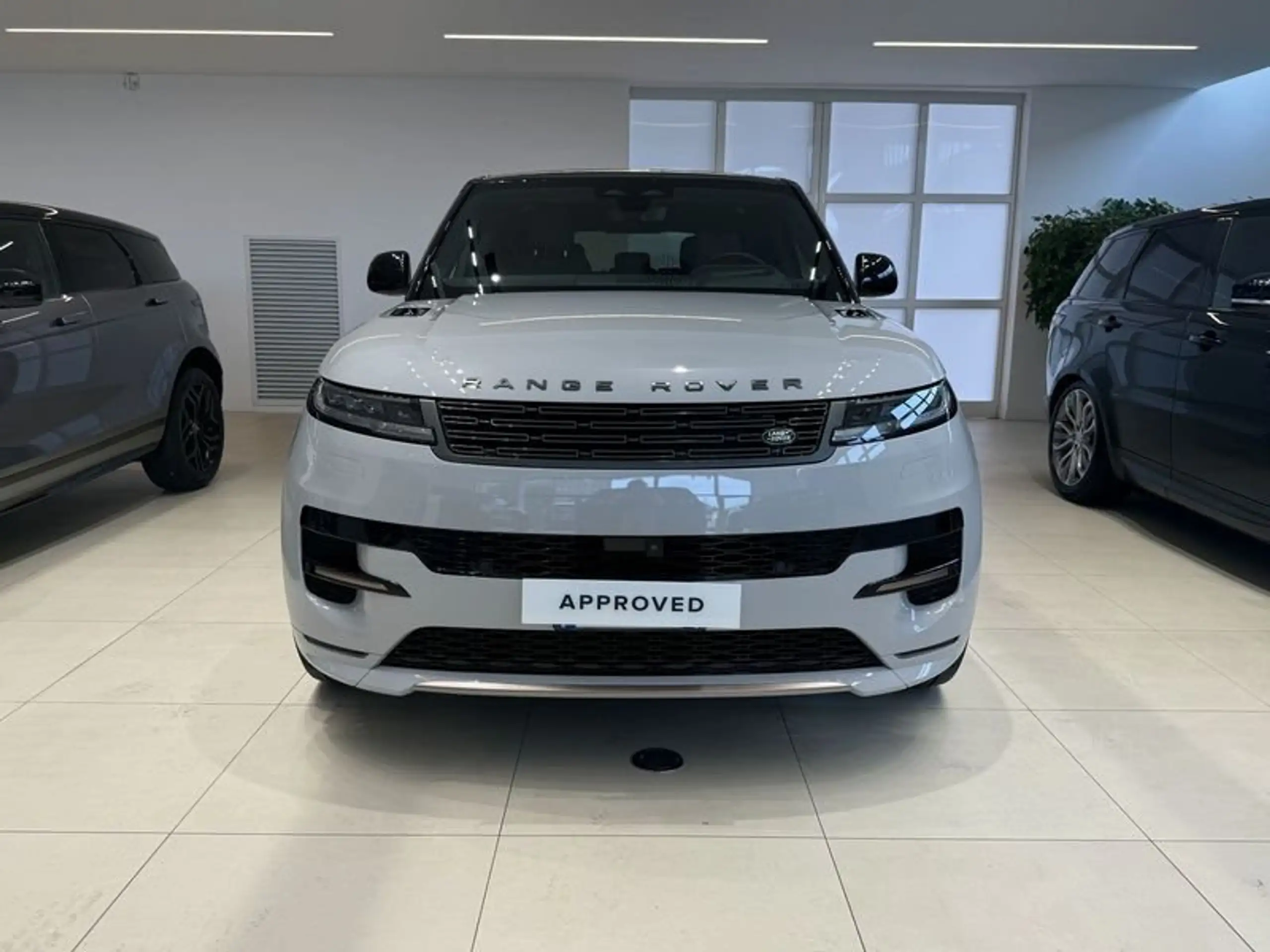 Land Rover - Range Rover Sport