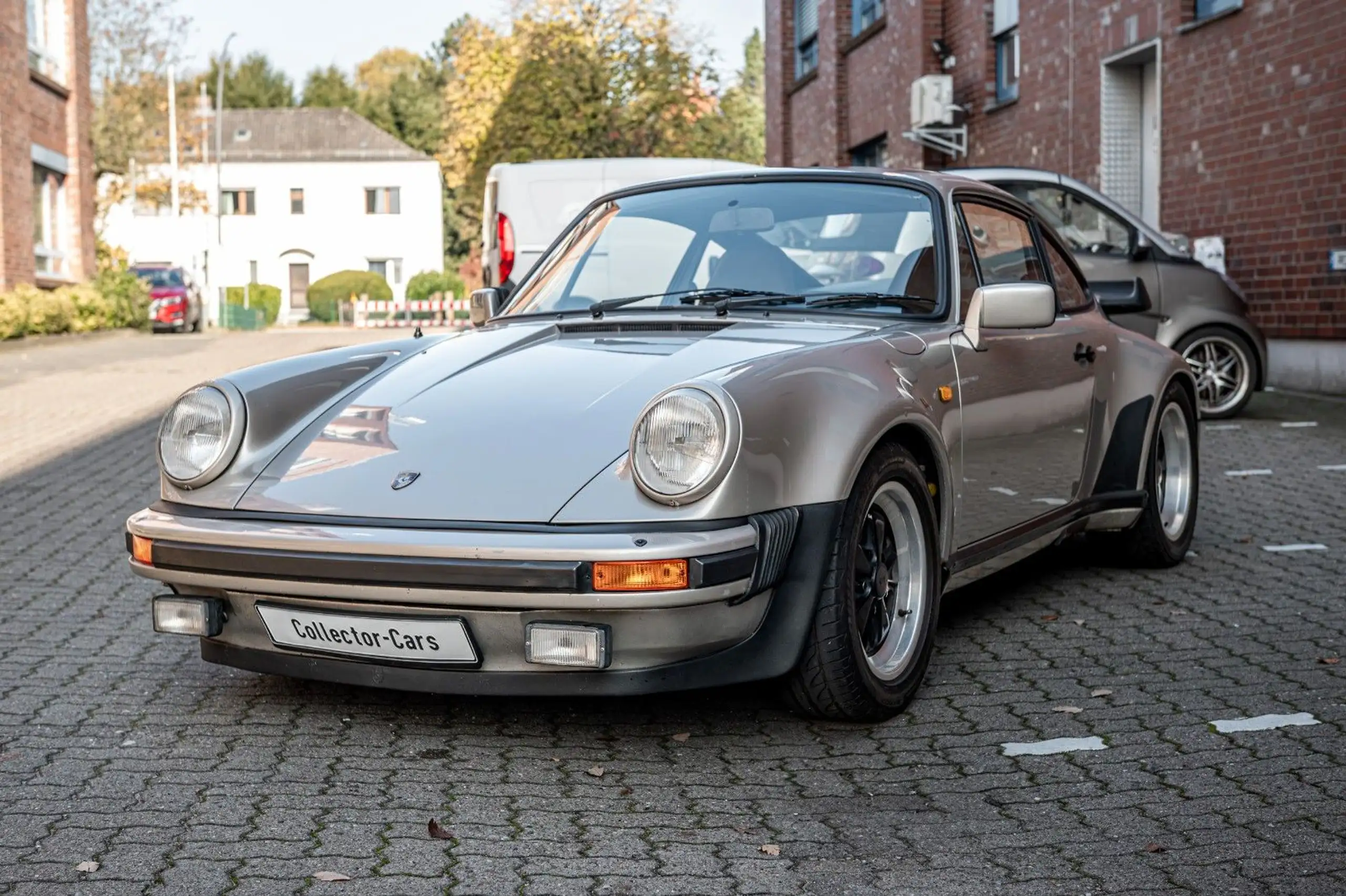 Porsche - 911