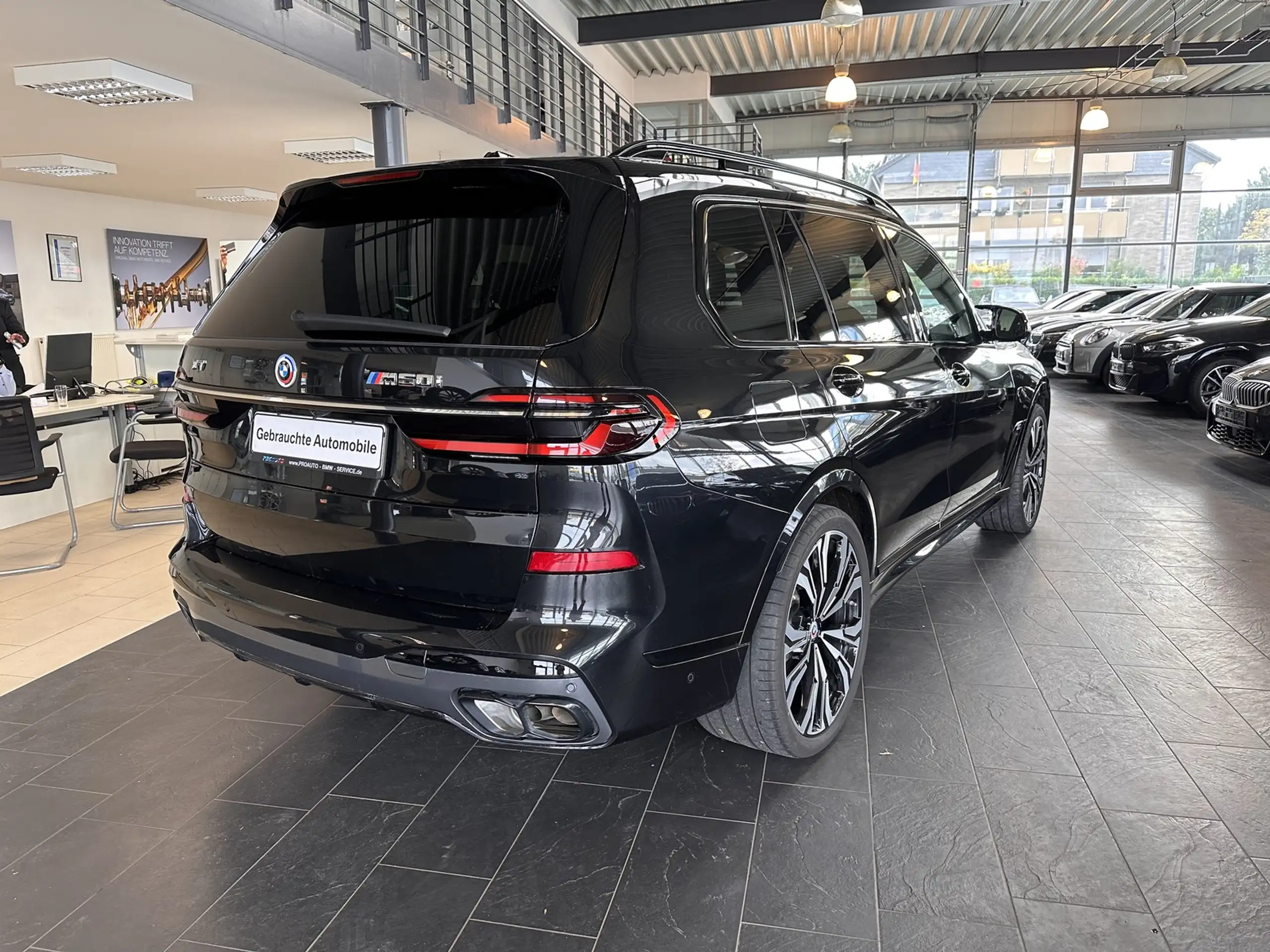 BMW - X7