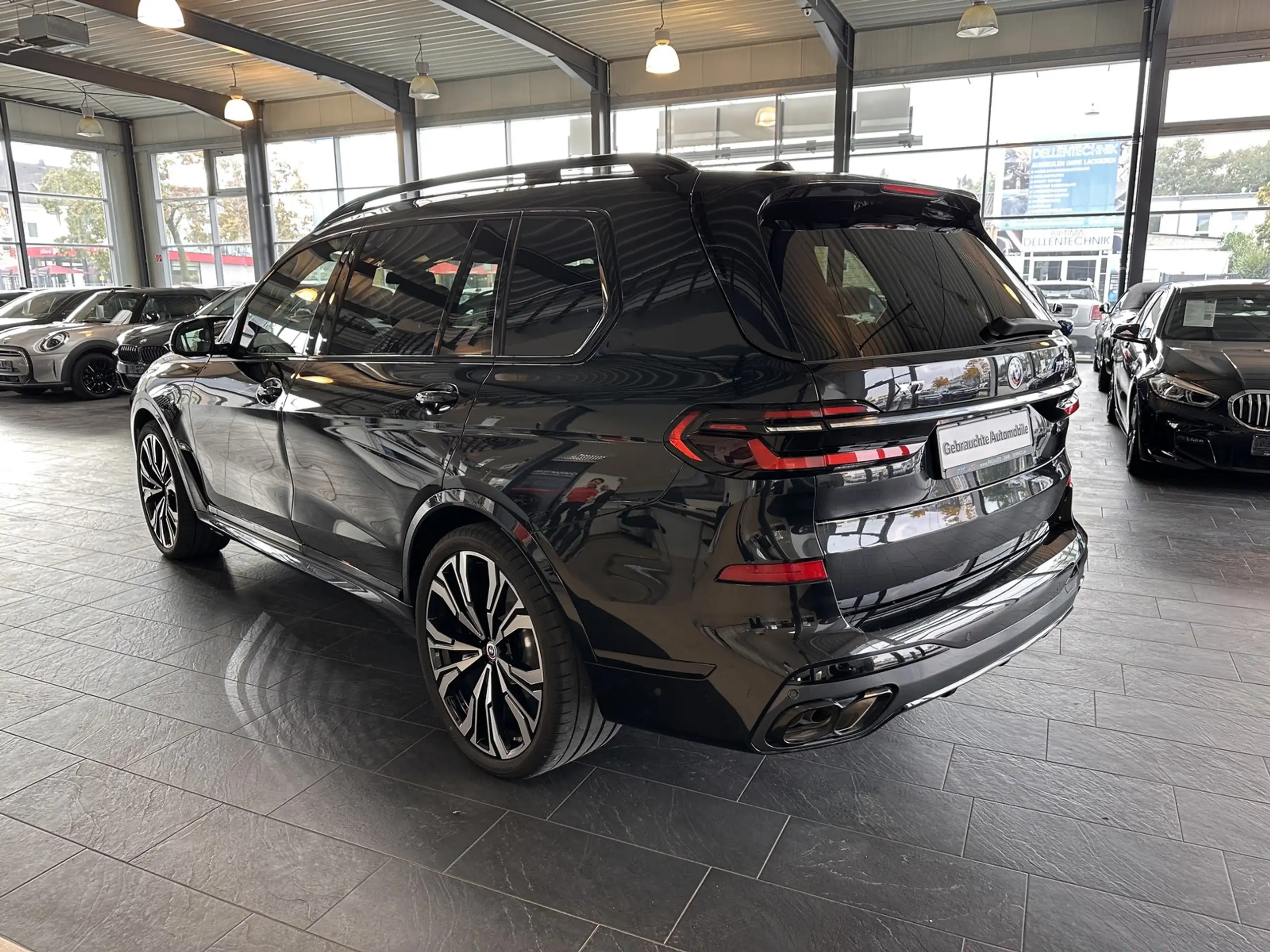 BMW - X7