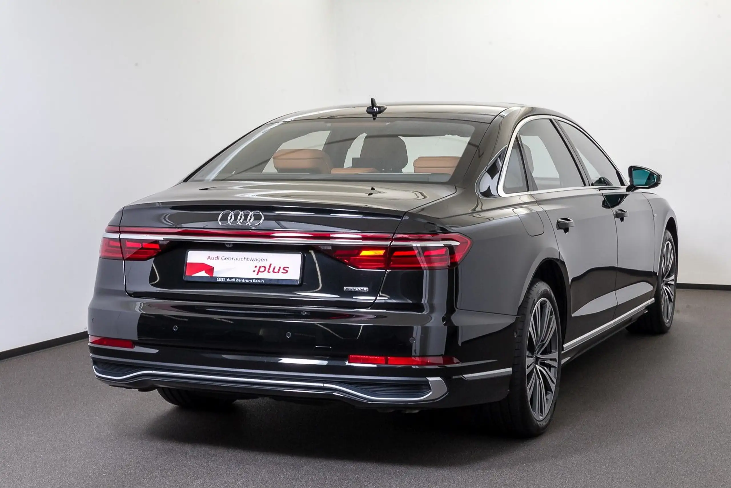 Audi - A8