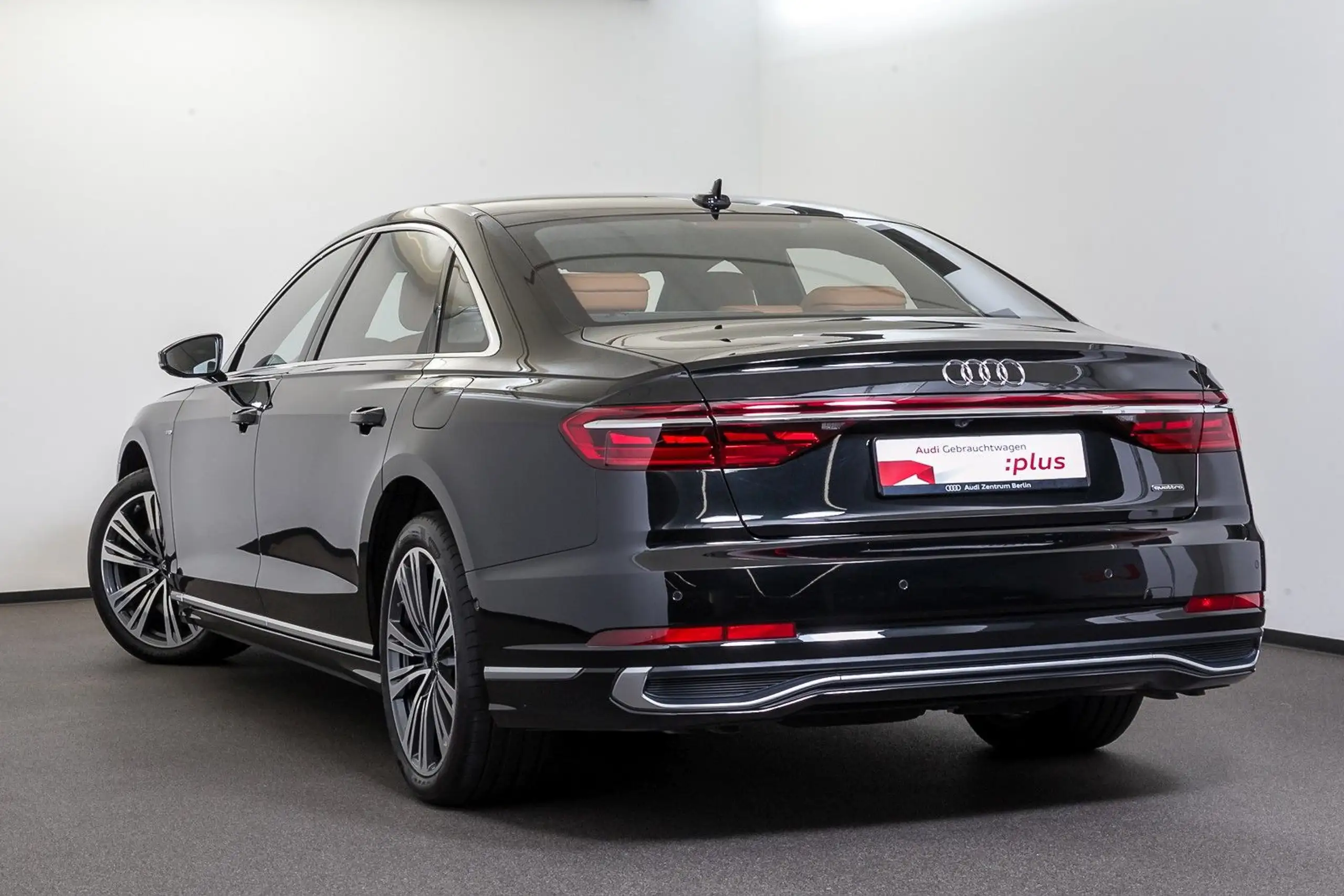 Audi - A8