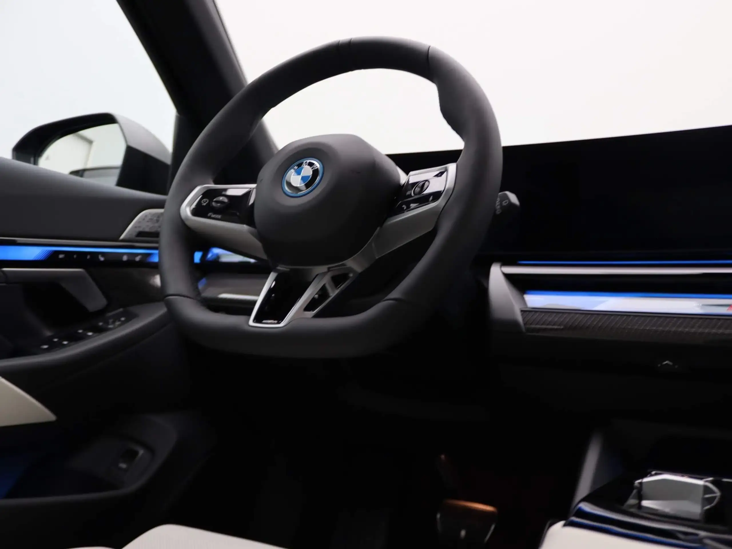 BMW - i5