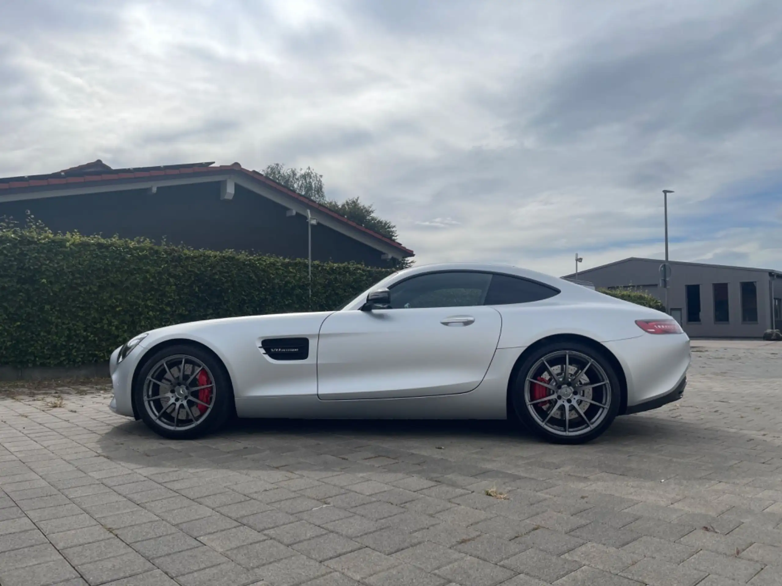 Mercedes-Benz - AMG GT