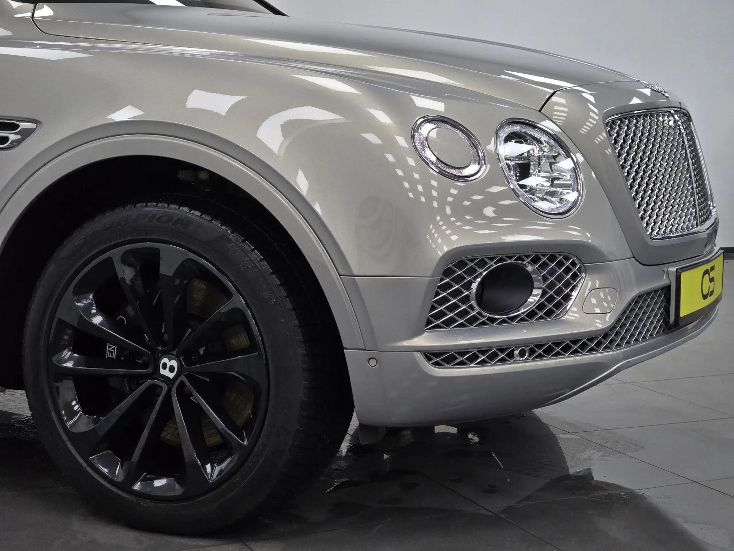 Bentley - Bentayga