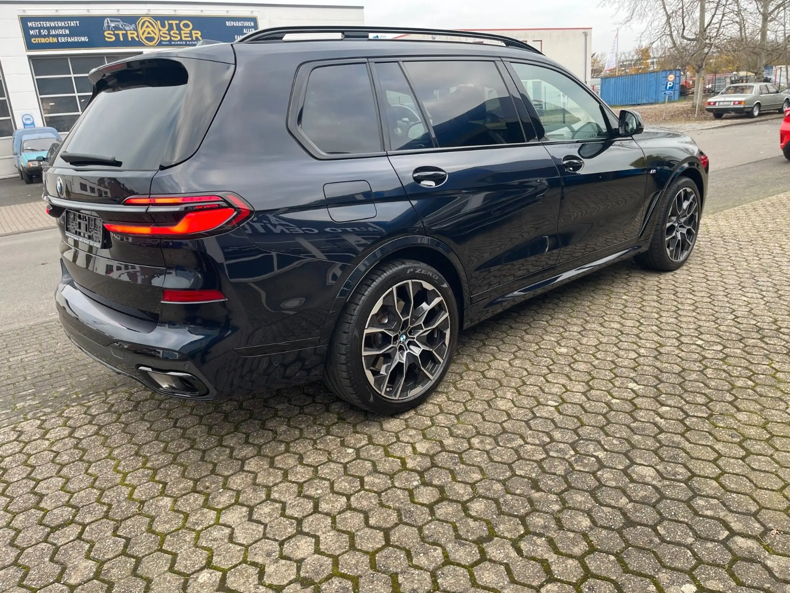 BMW - X7