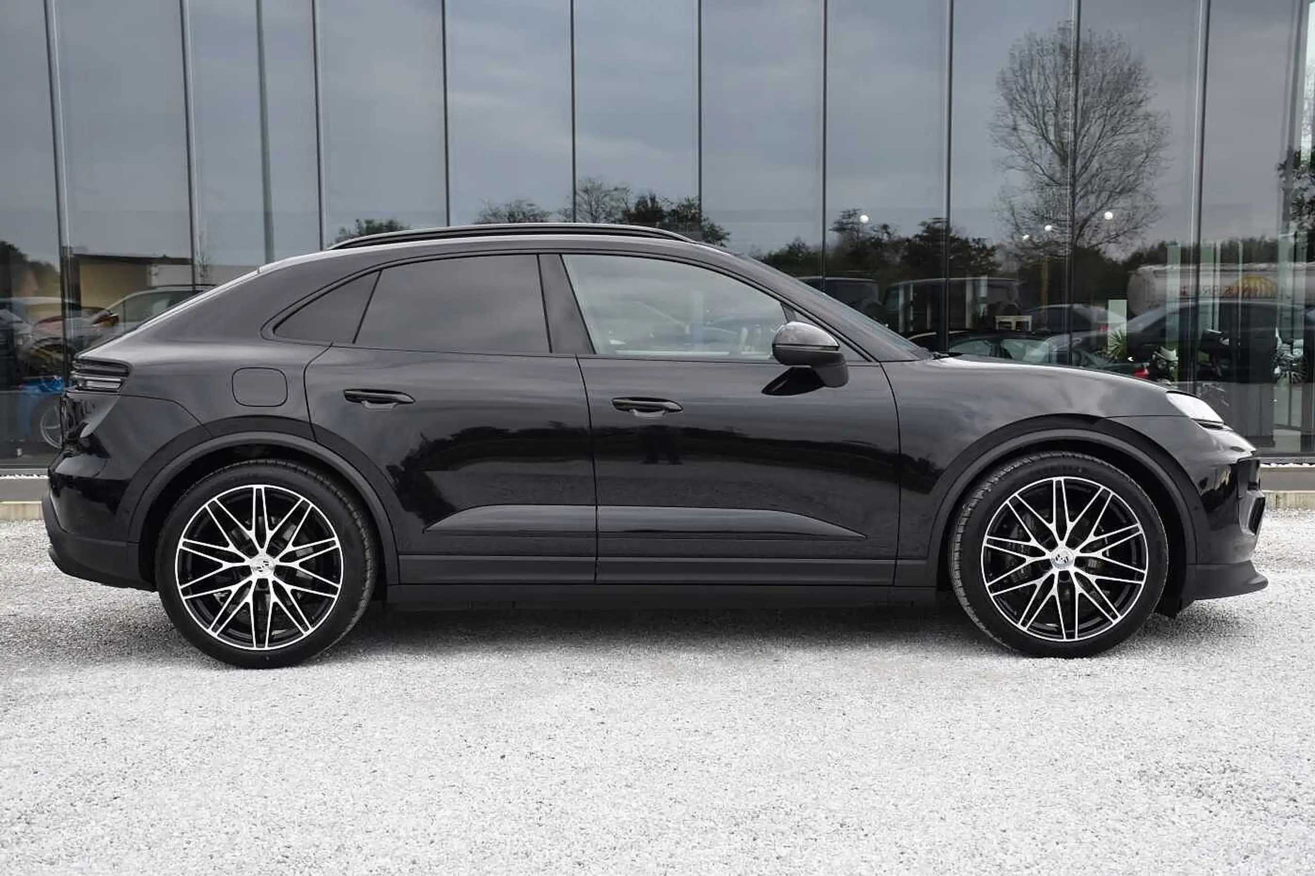 Porsche - Macan