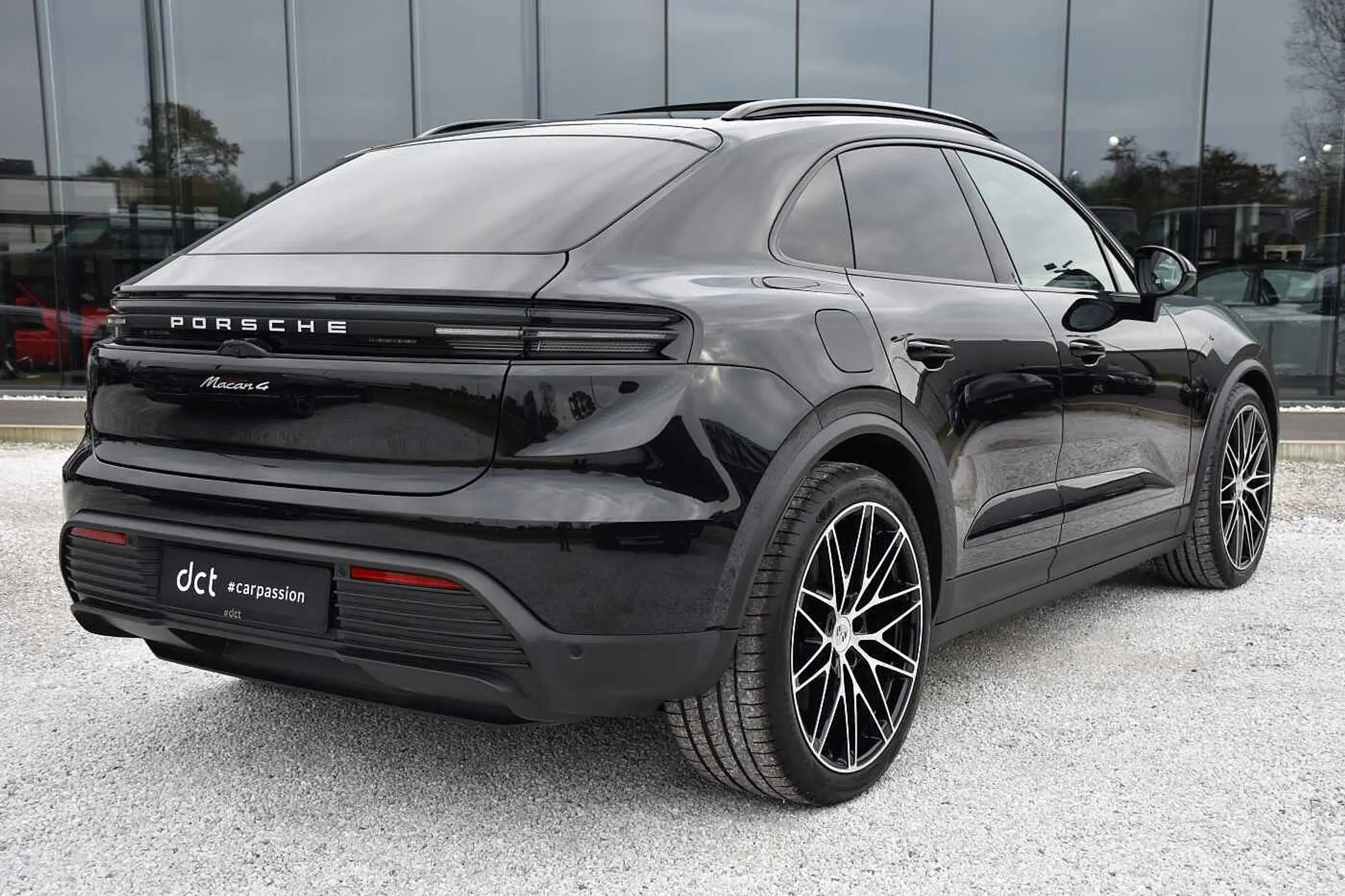 Porsche - Macan