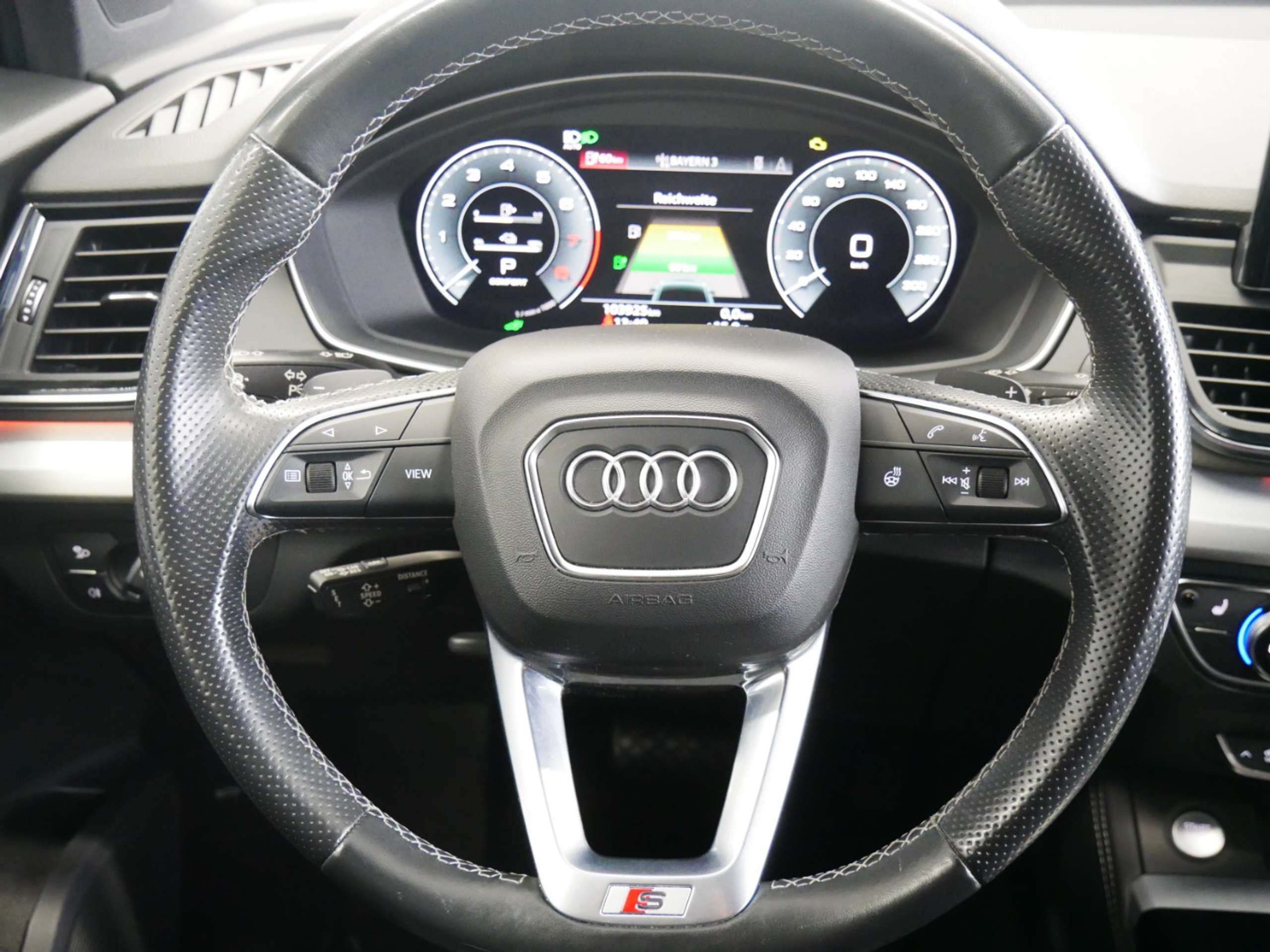 Audi - Q5