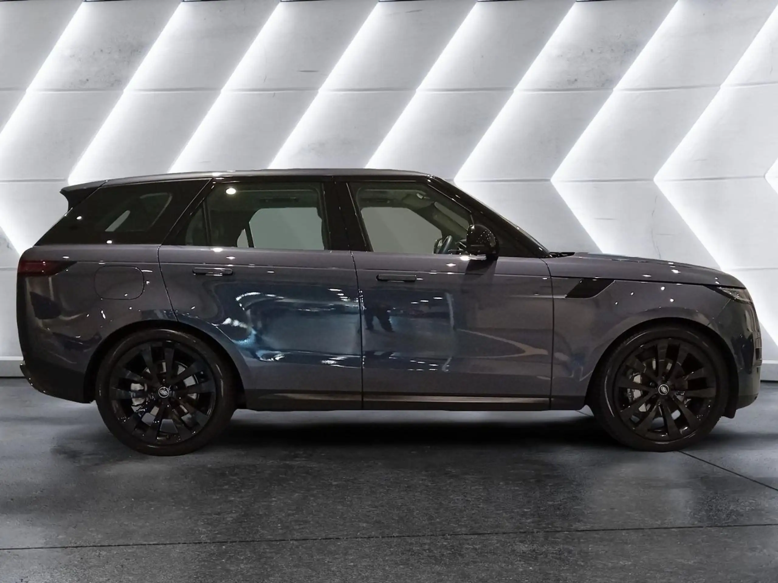 Land Rover - Range Rover Sport