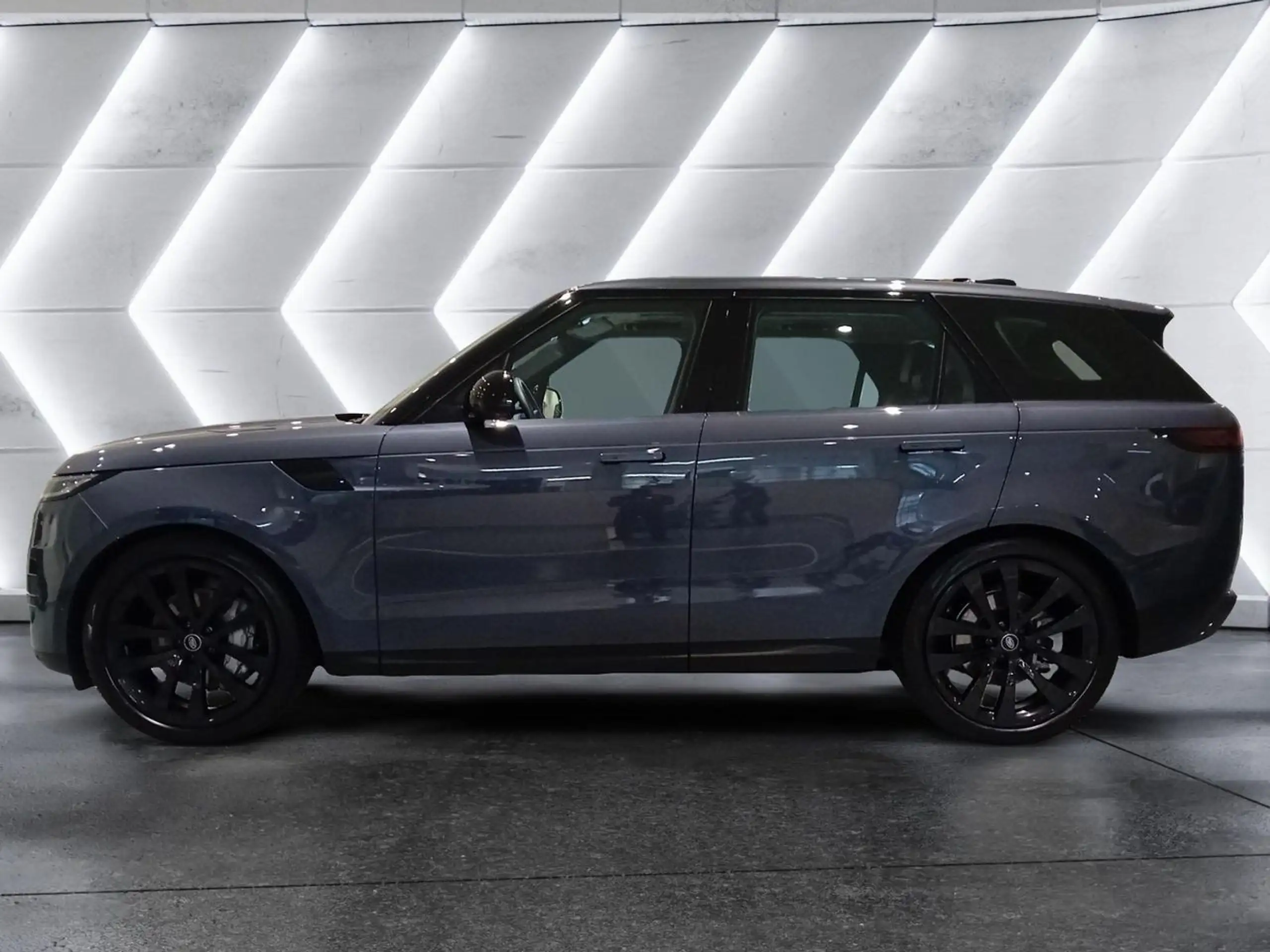 Land Rover - Range Rover Sport