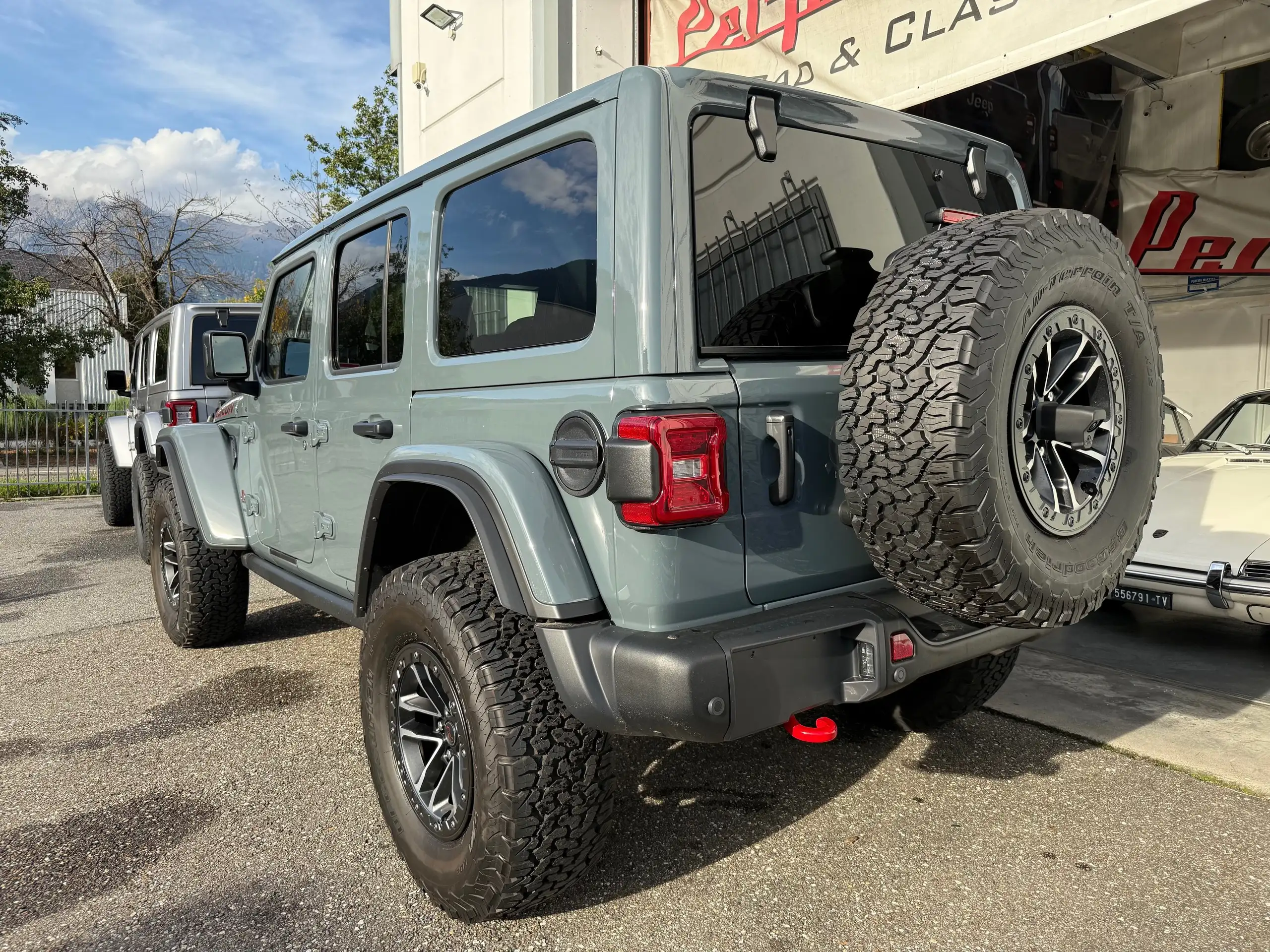 Jeep - Wrangler