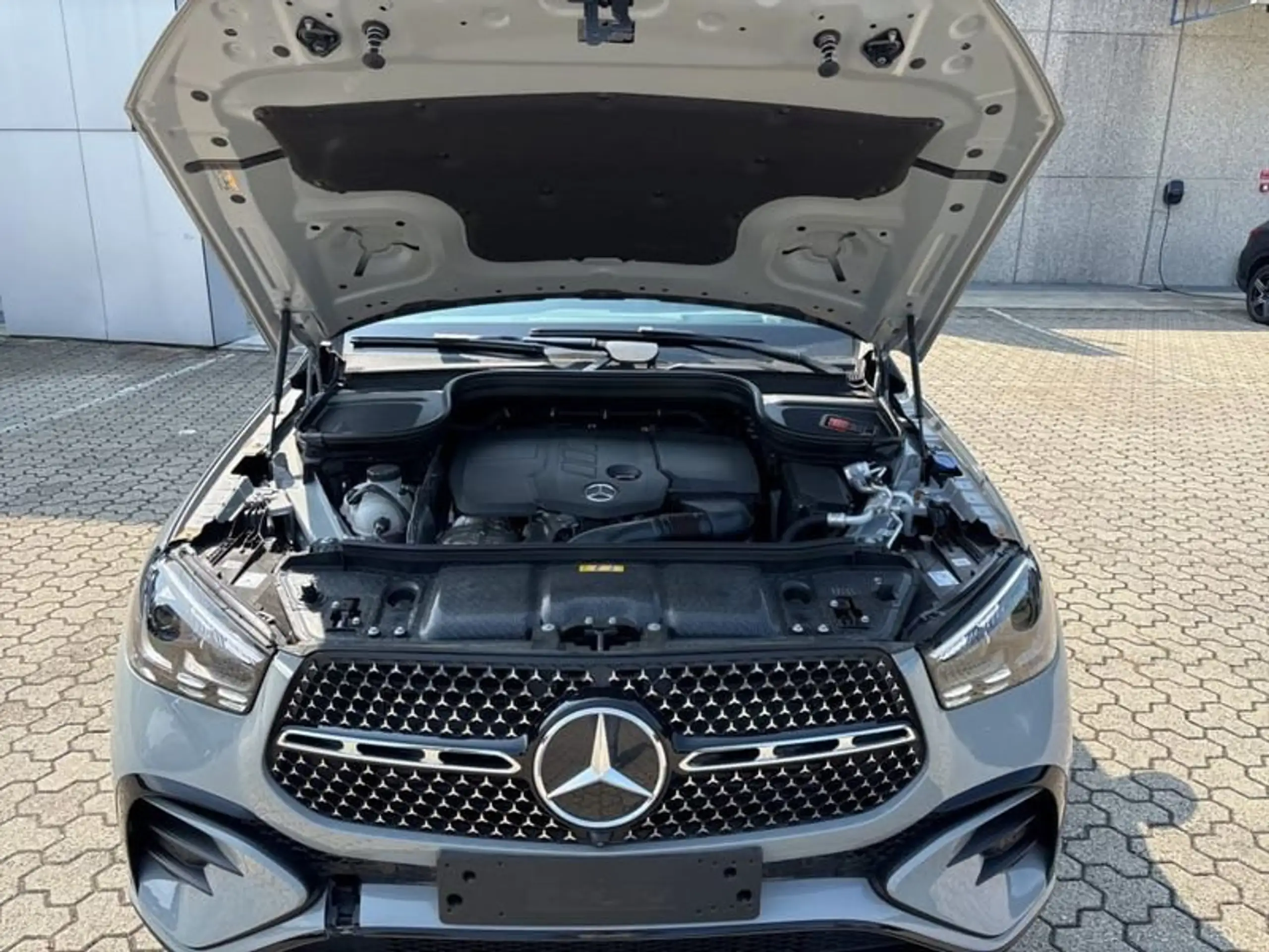 Mercedes-Benz - GLE 350