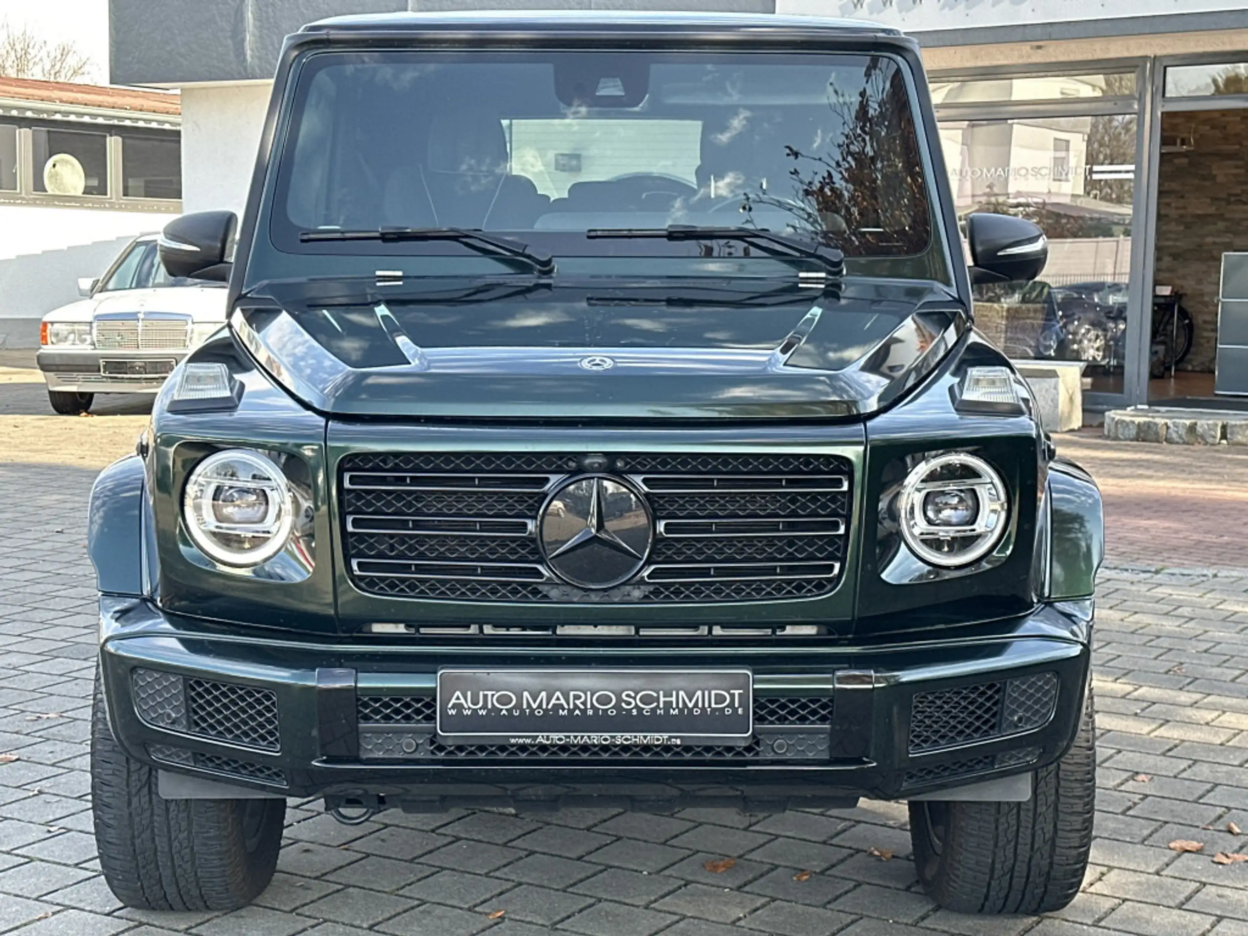 Mercedes-Benz - G 500