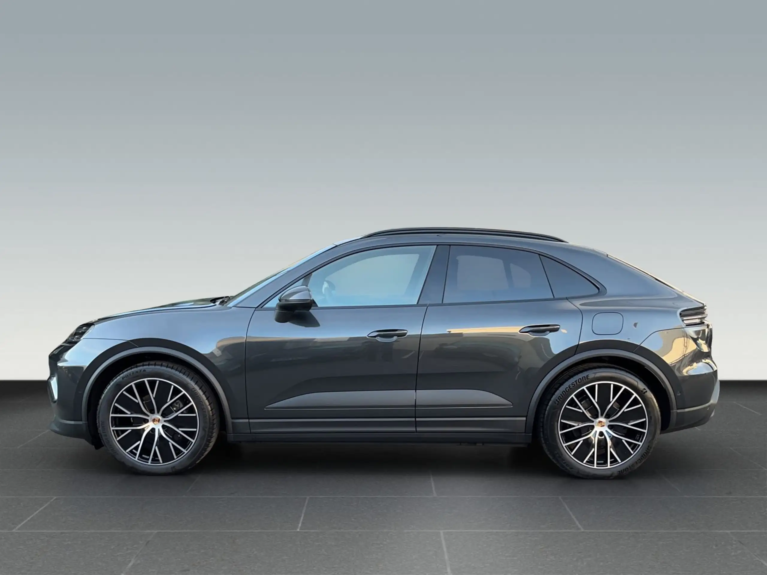 Porsche - Macan