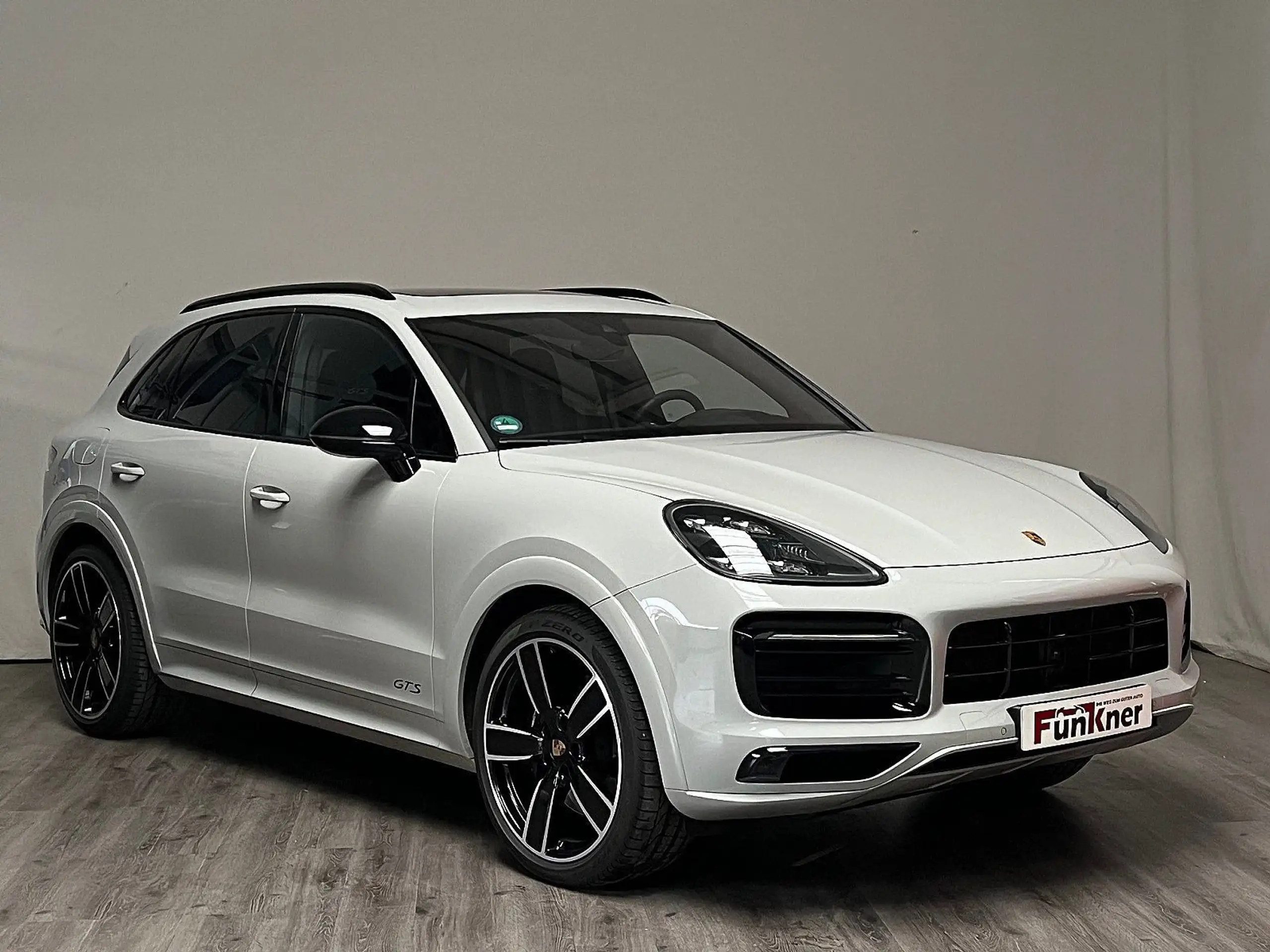 Porsche - Cayenne