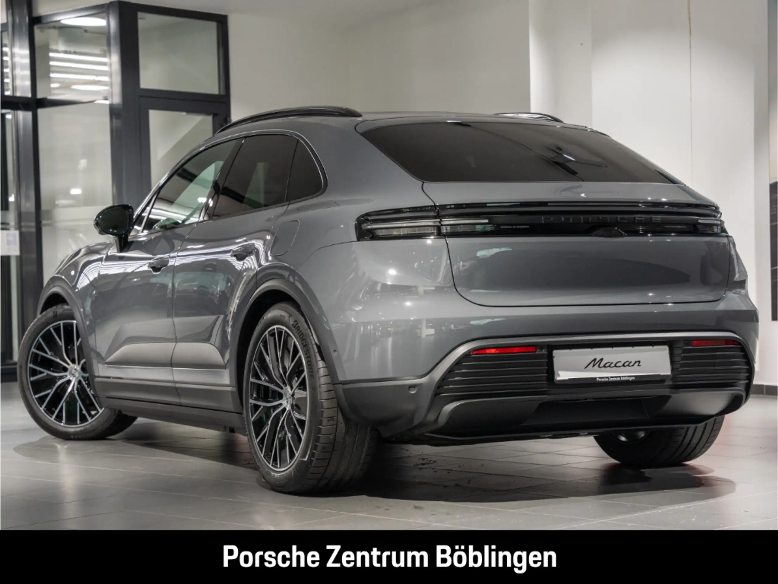 Porsche - Macan