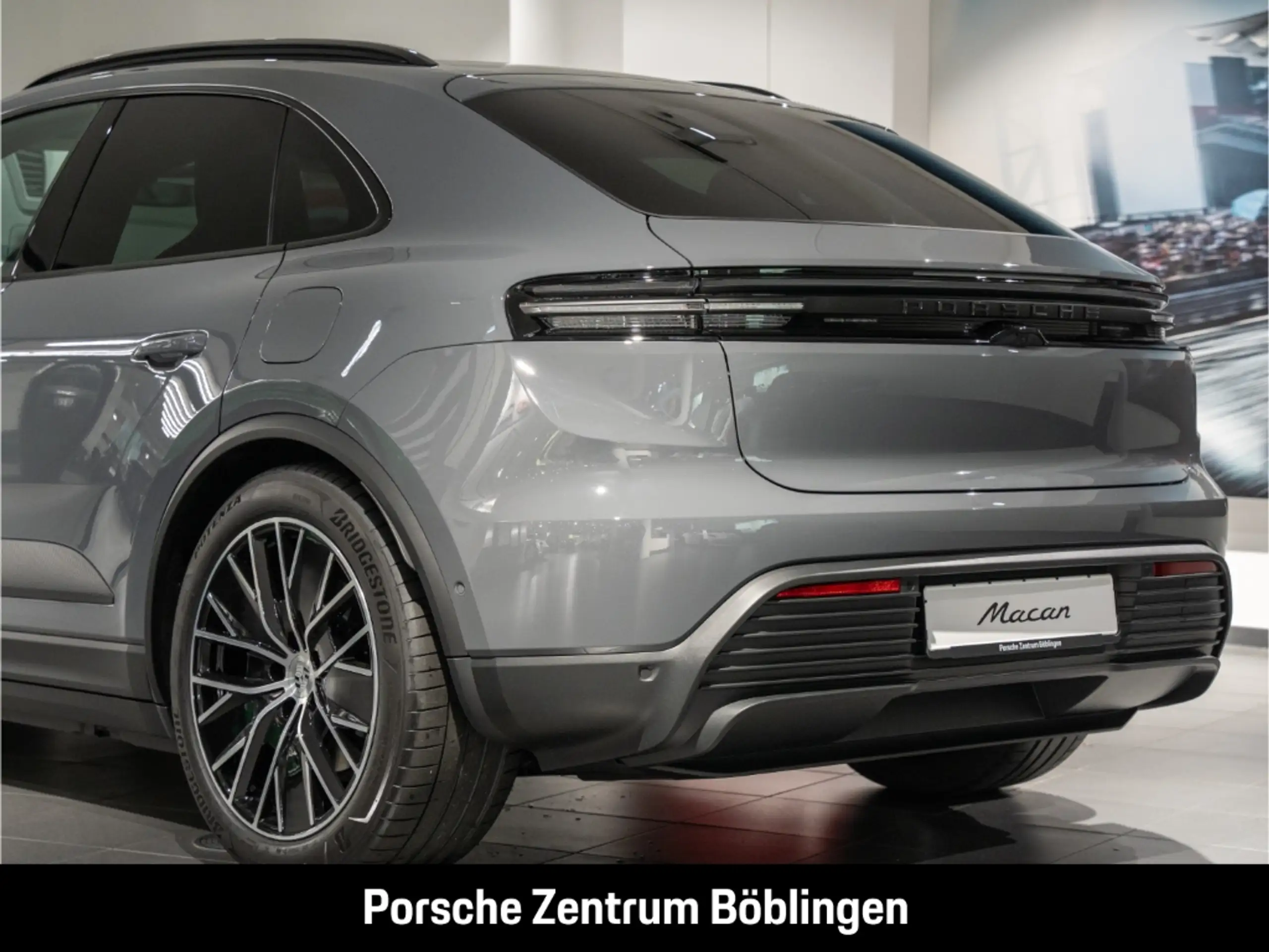 Porsche - Macan