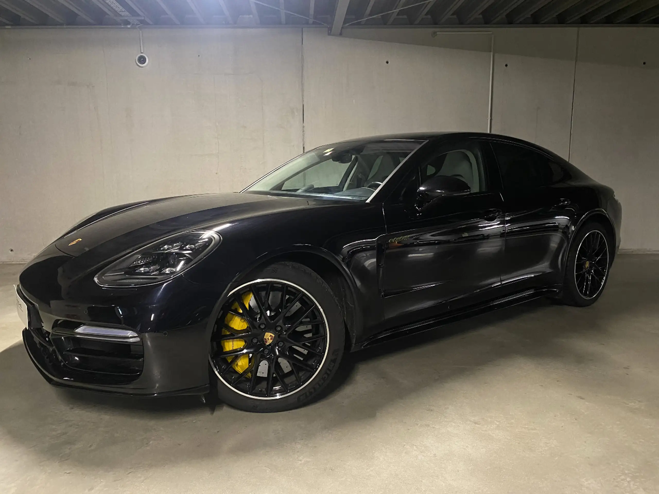 Porsche - Panamera