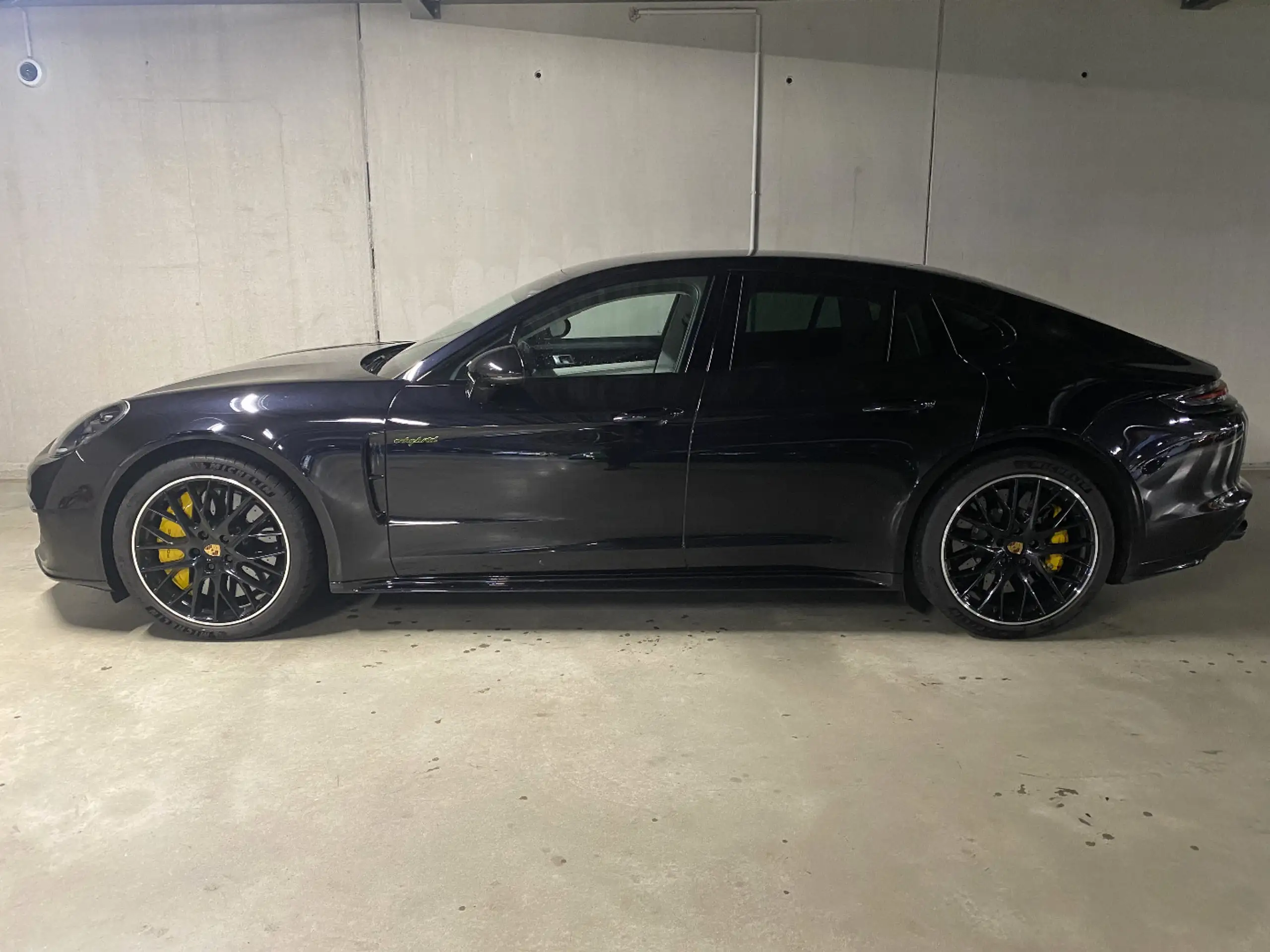 Porsche - Panamera