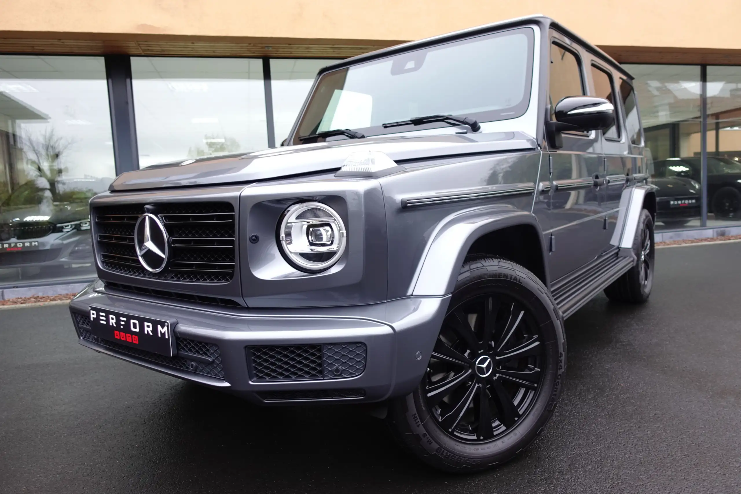 Mercedes-Benz - G 350