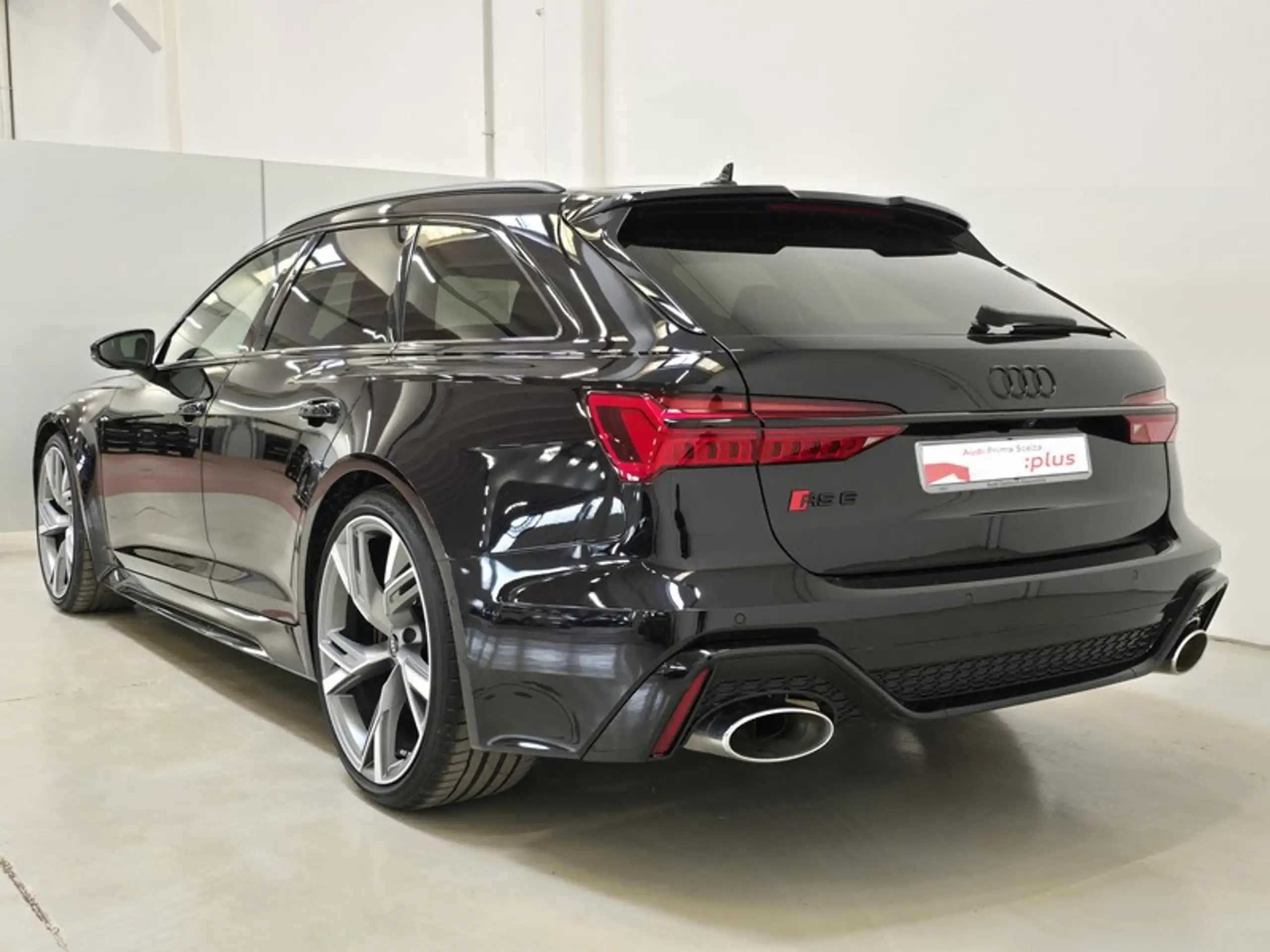 Audi - RS6