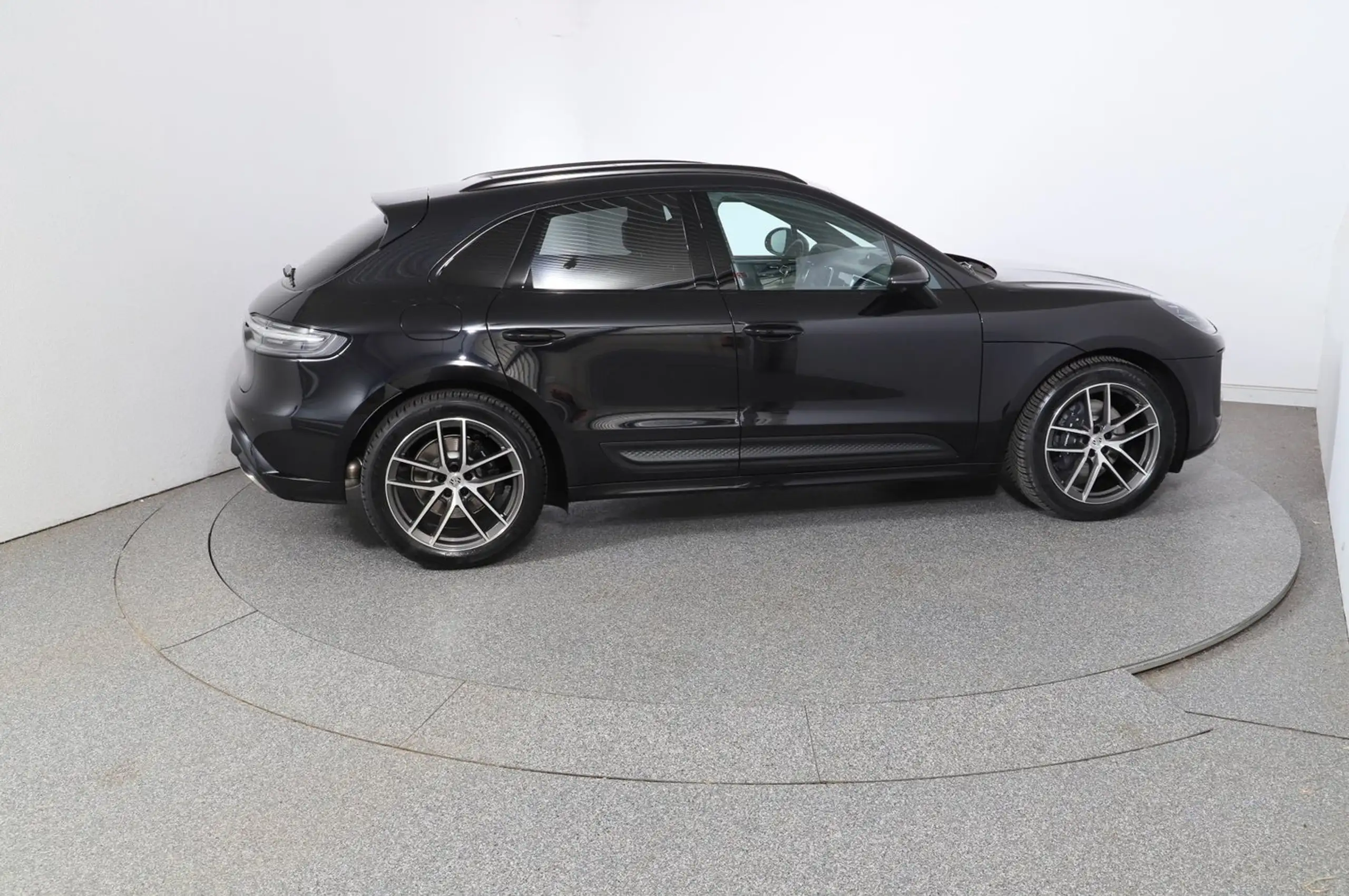 Porsche - Macan