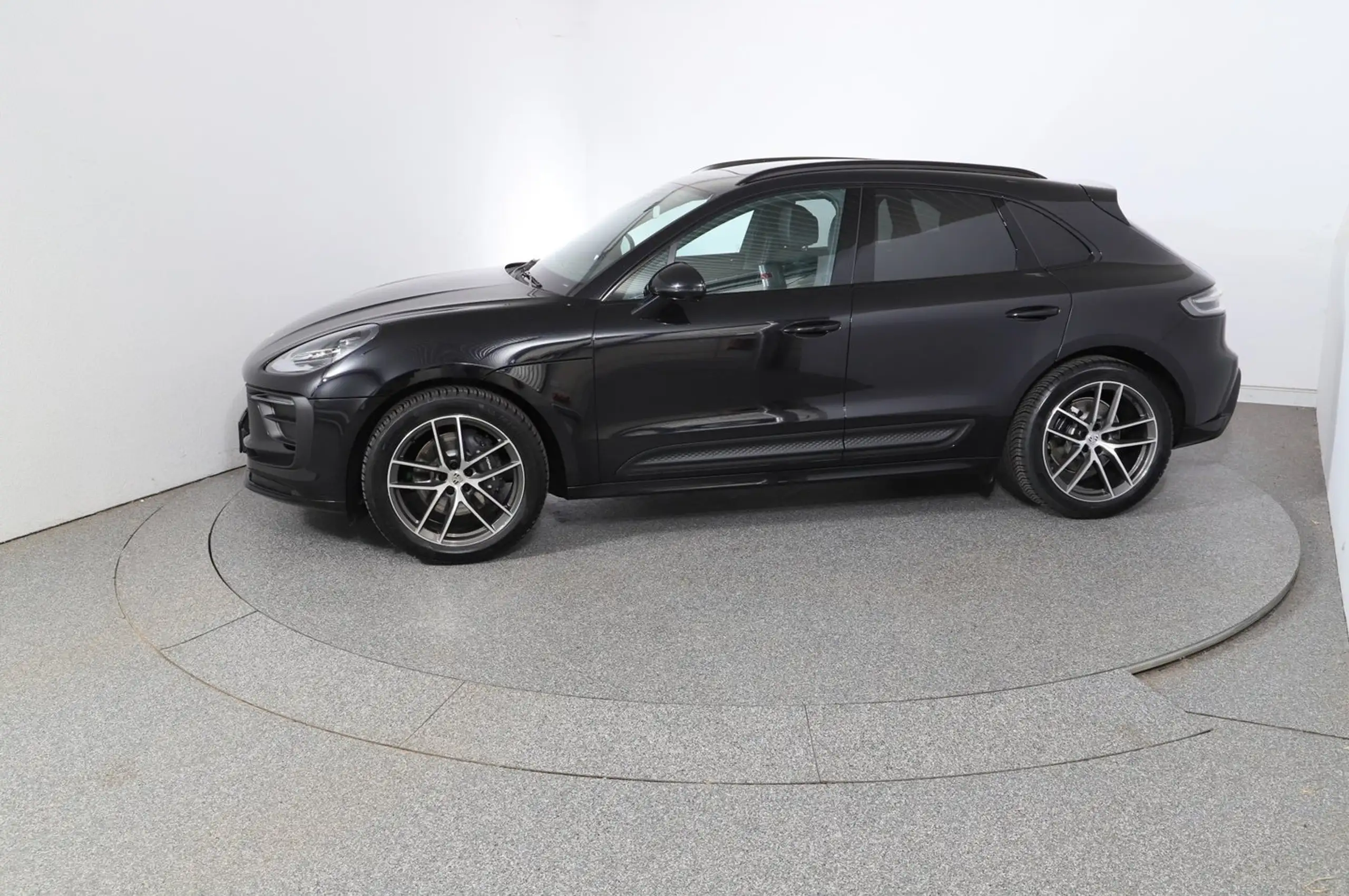 Porsche - Macan