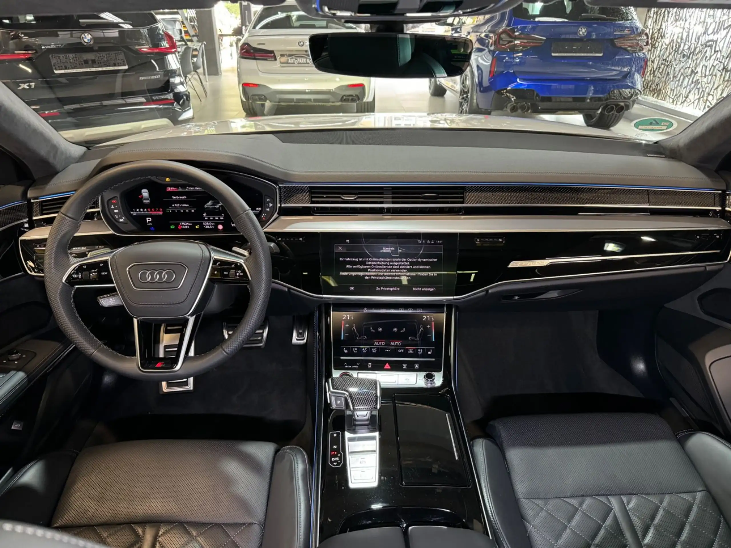 Audi - S8