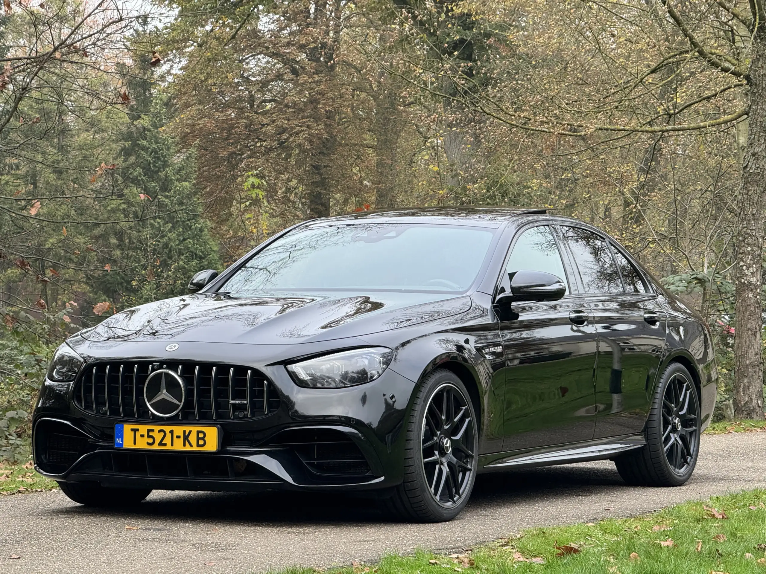 Mercedes-Benz - E 63 AMG