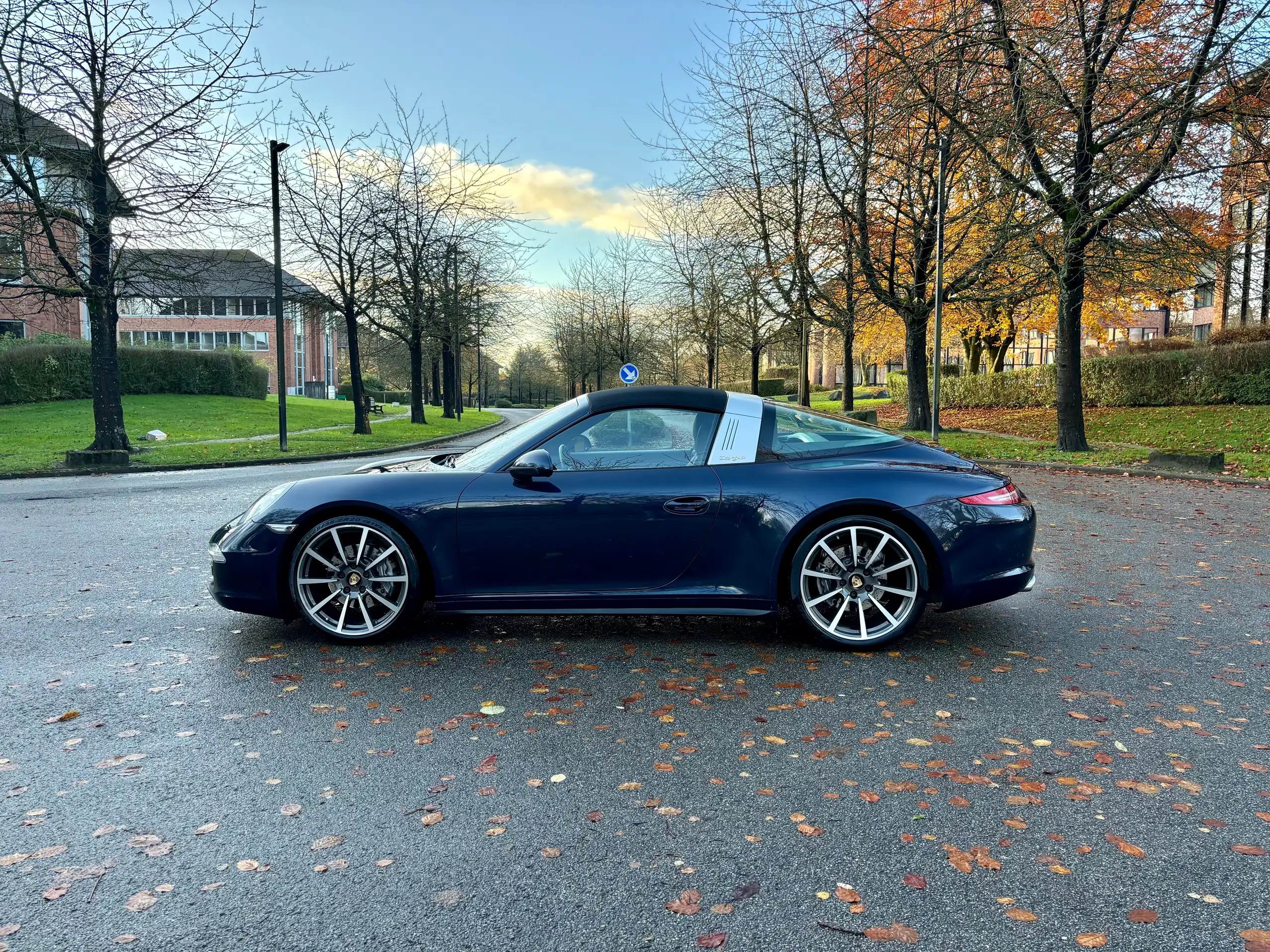 Porsche - 911