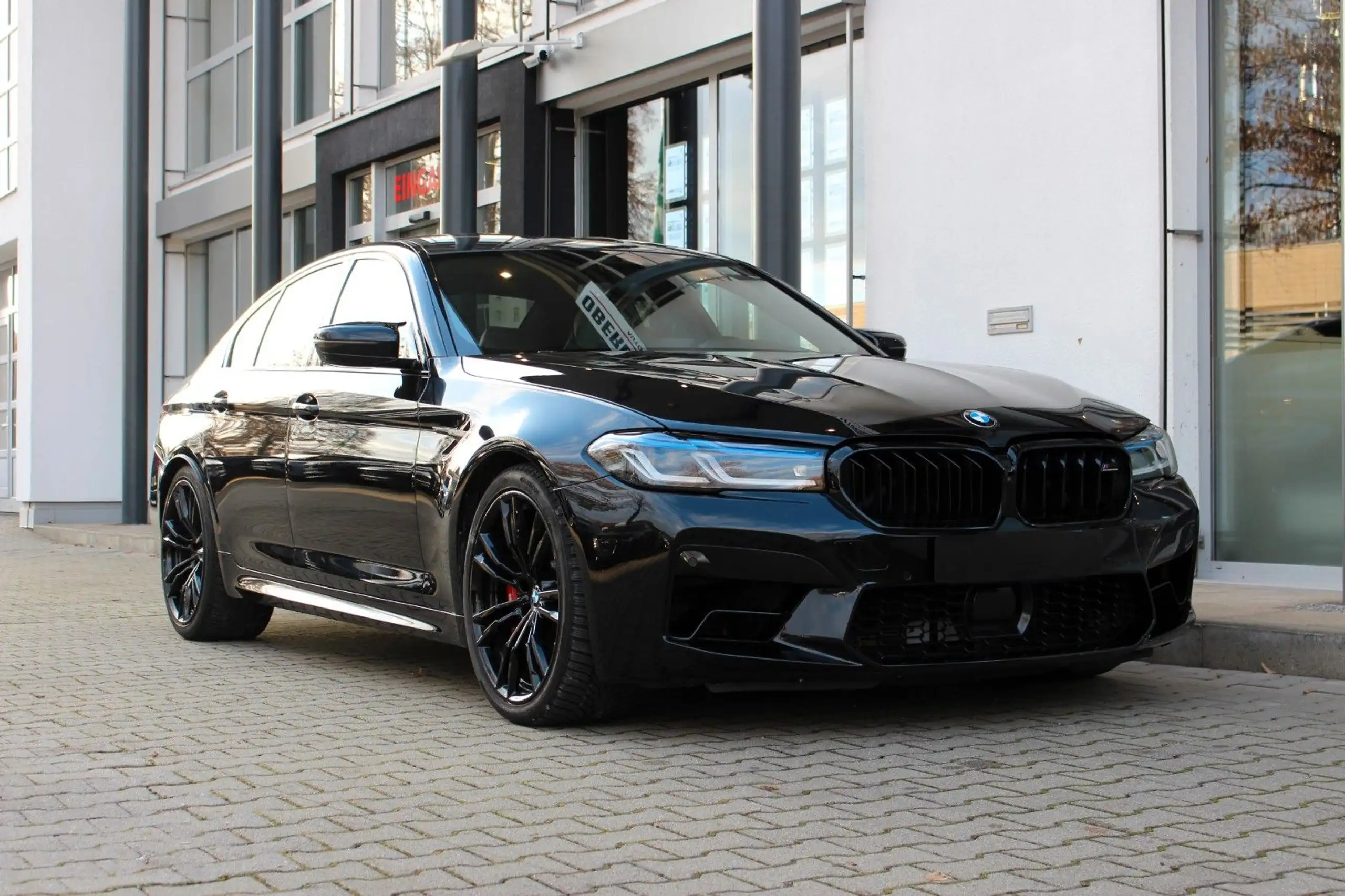 BMW - M5