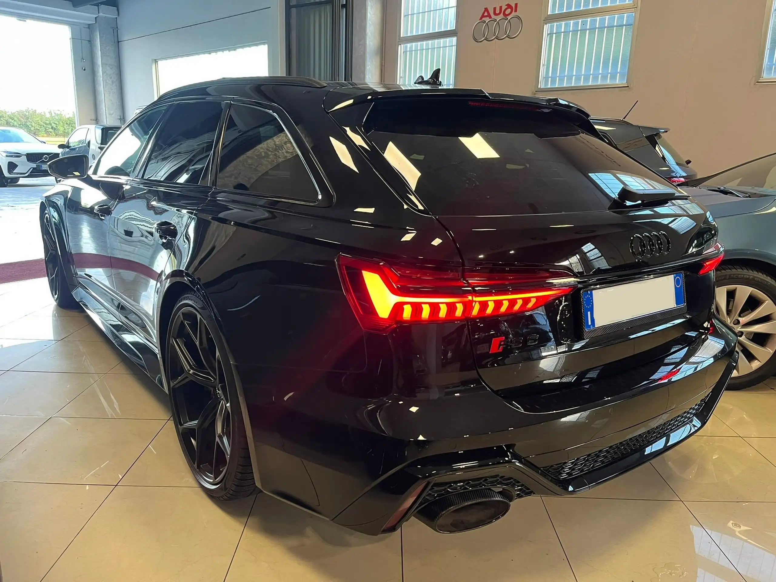 Audi - RS6