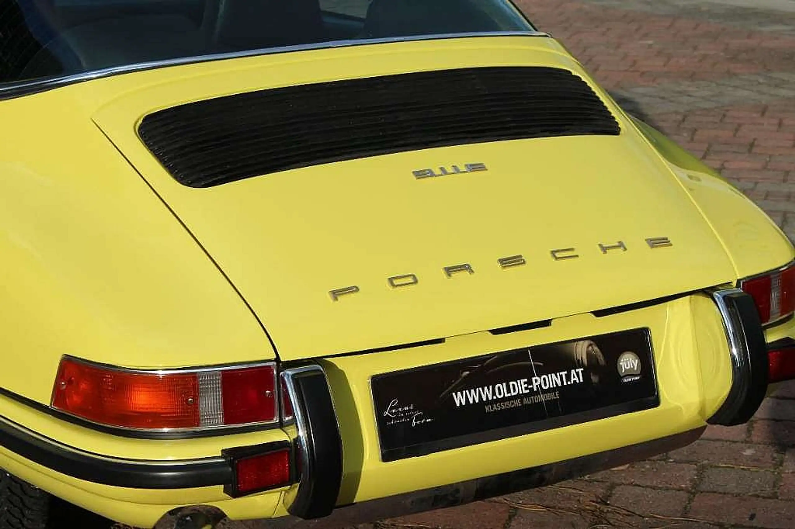 Porsche - 911