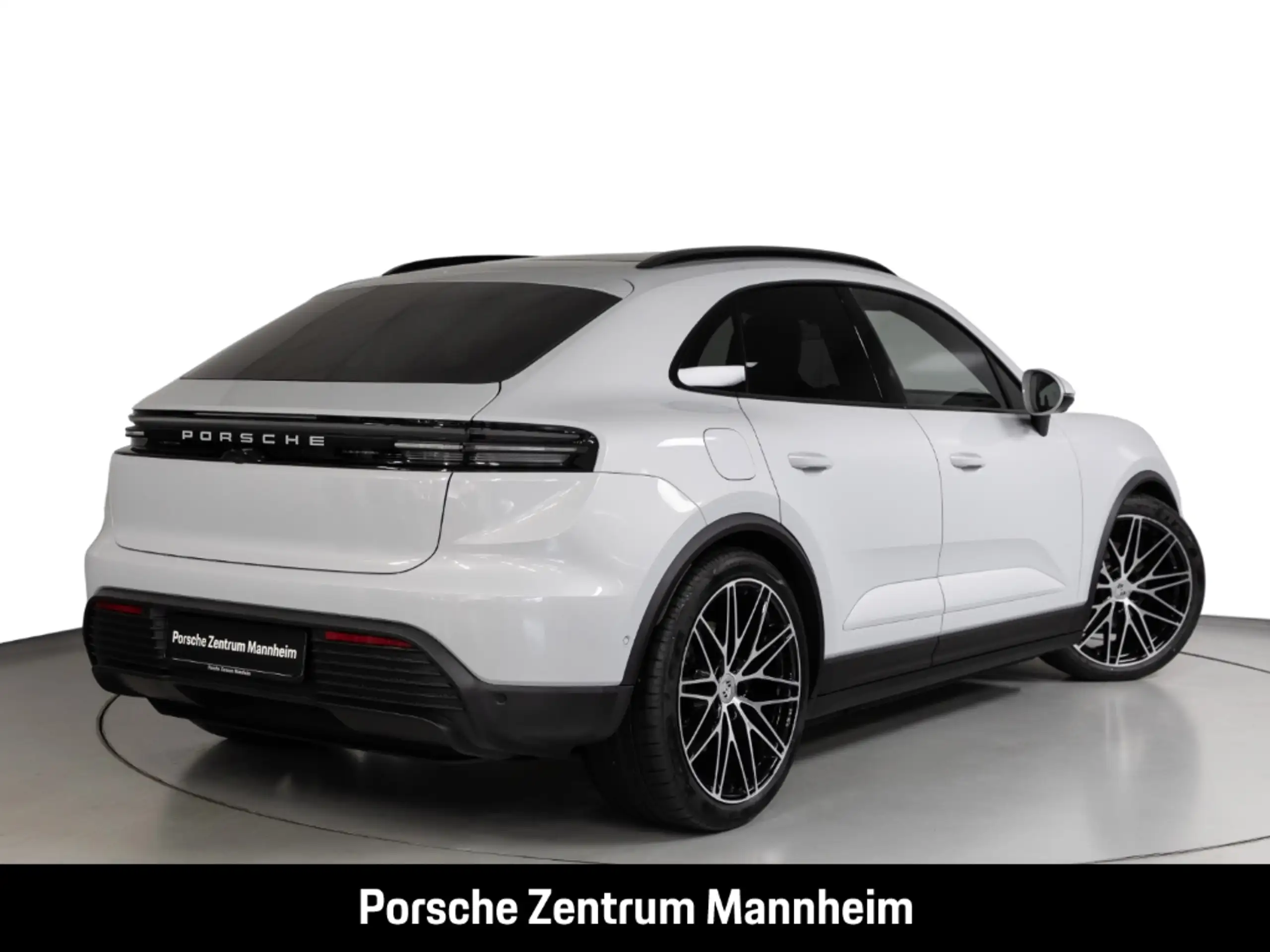 Porsche - Macan