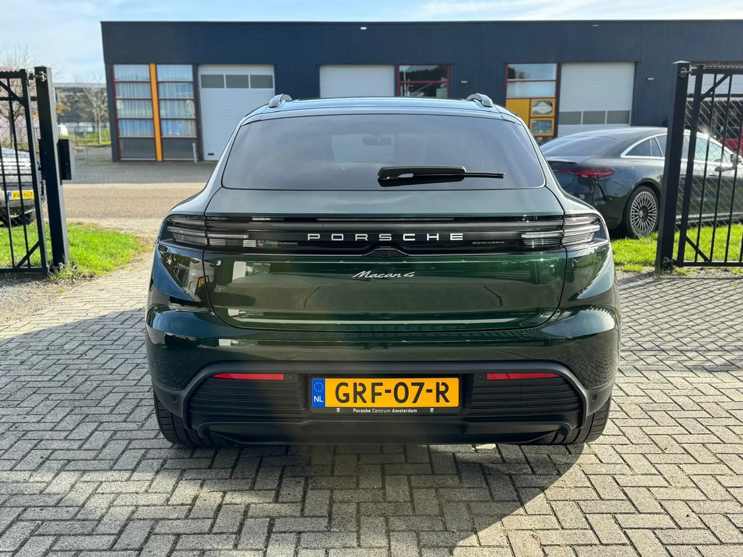 Porsche - Macan