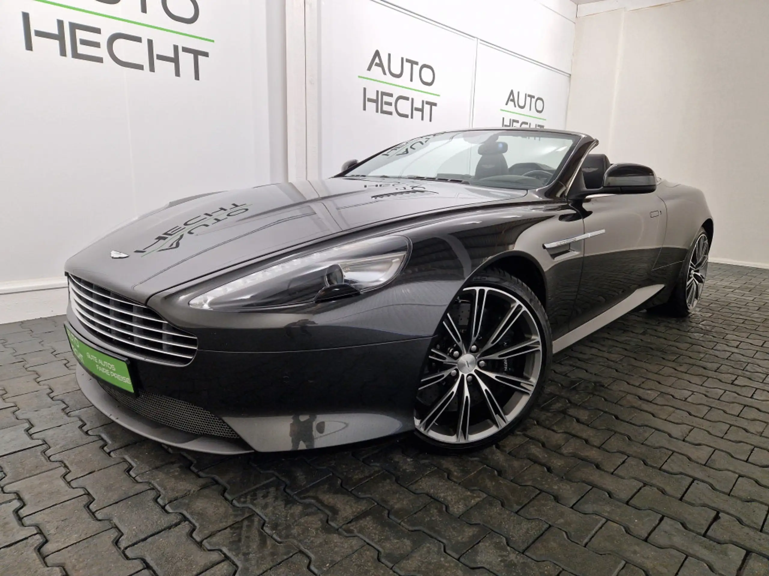 Aston Martin DB9 2013