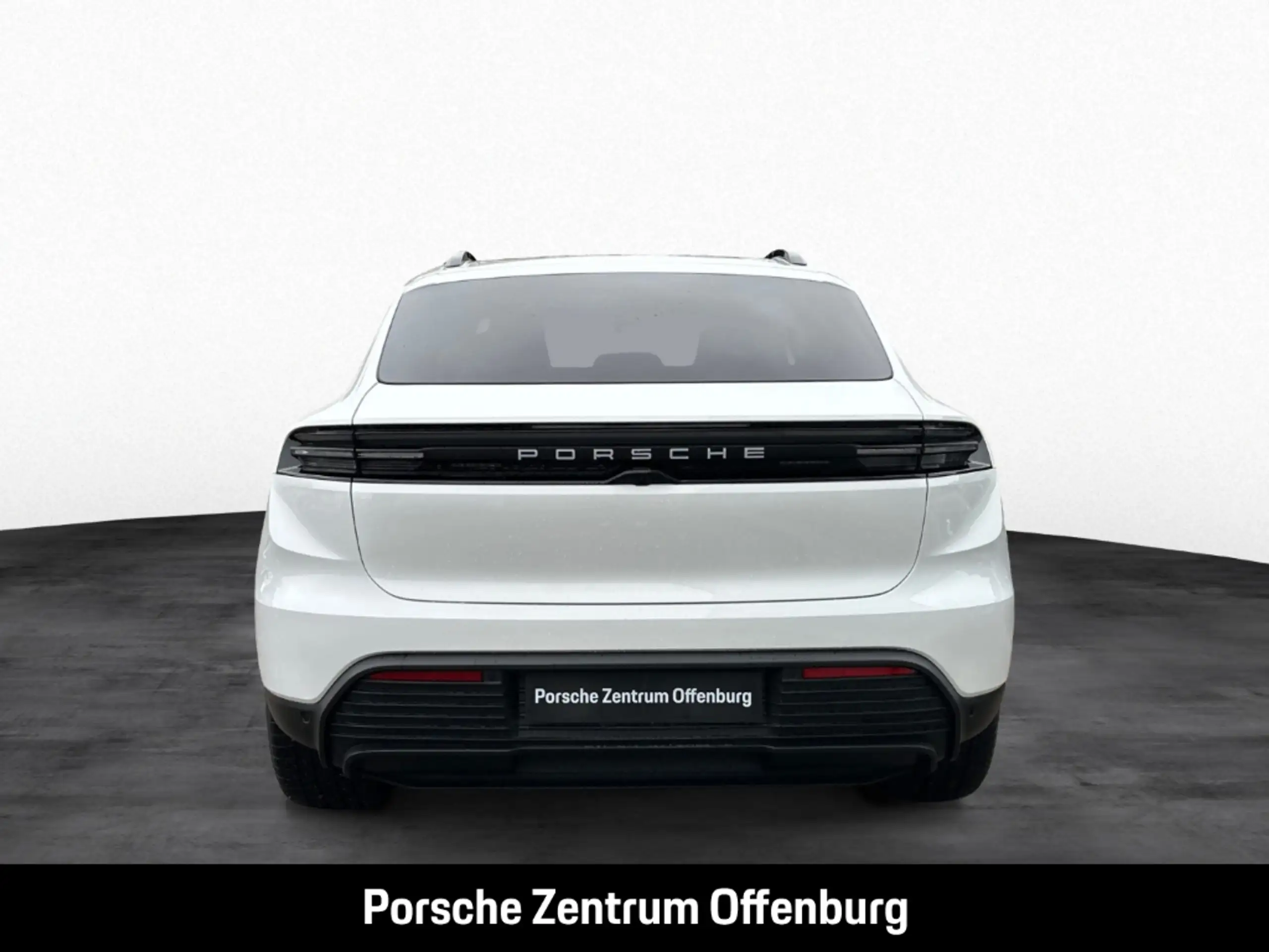 Porsche - Macan