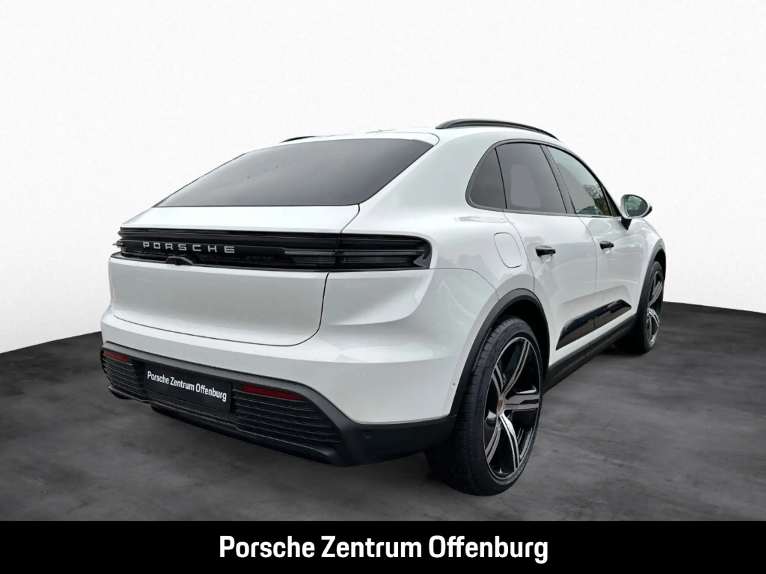 Porsche - Macan