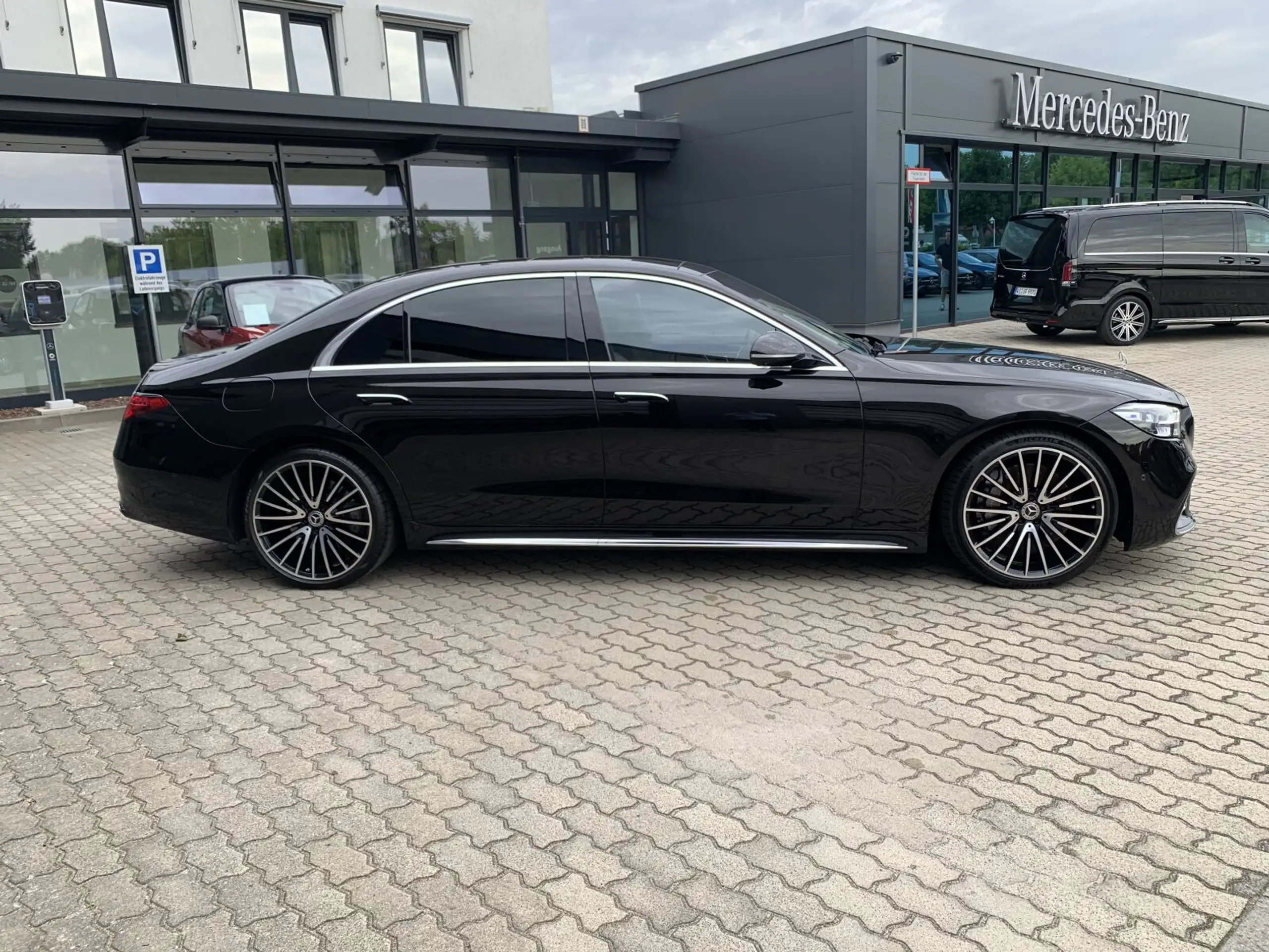 Mercedes-Benz - S 580