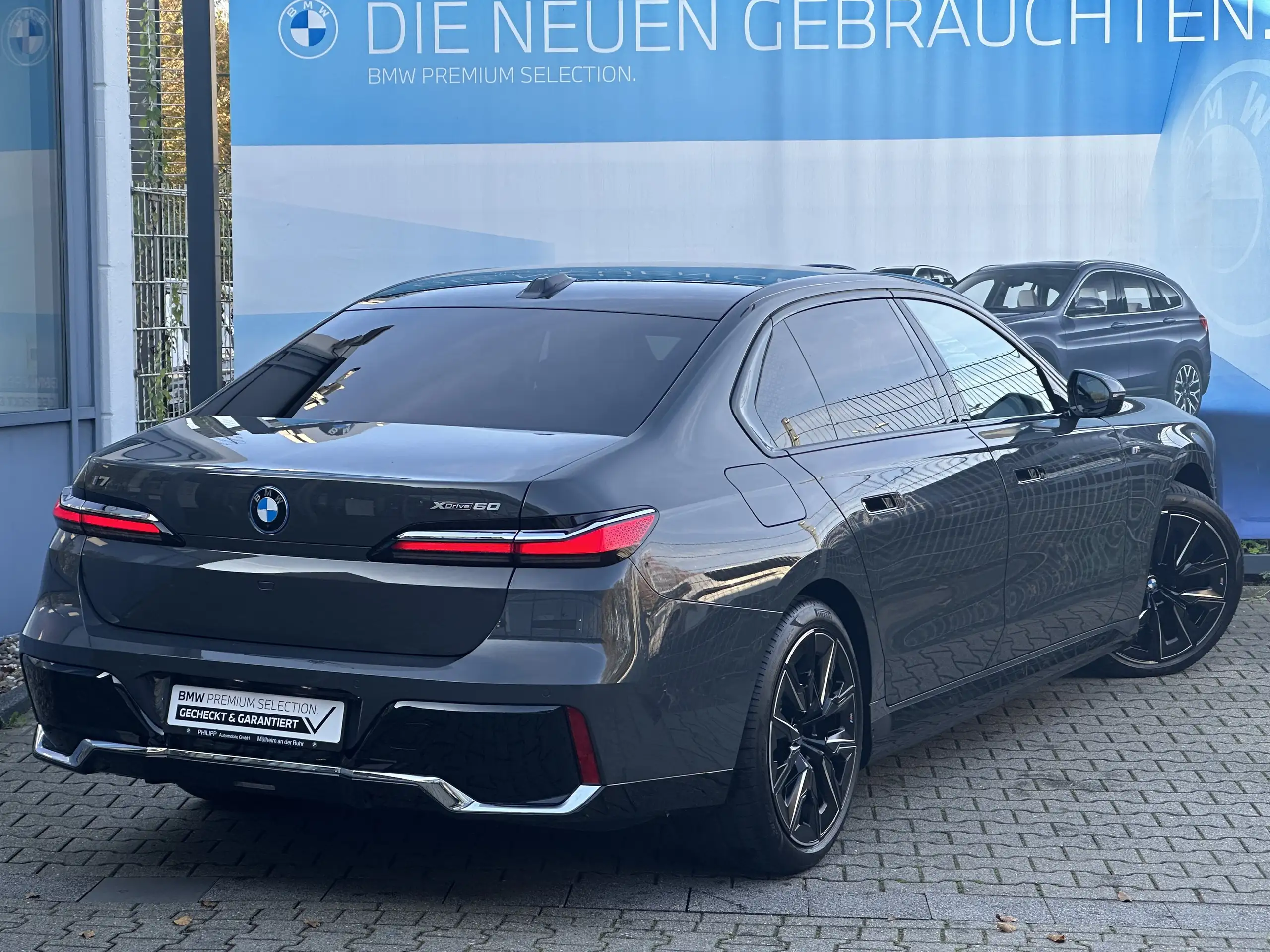 BMW - i7