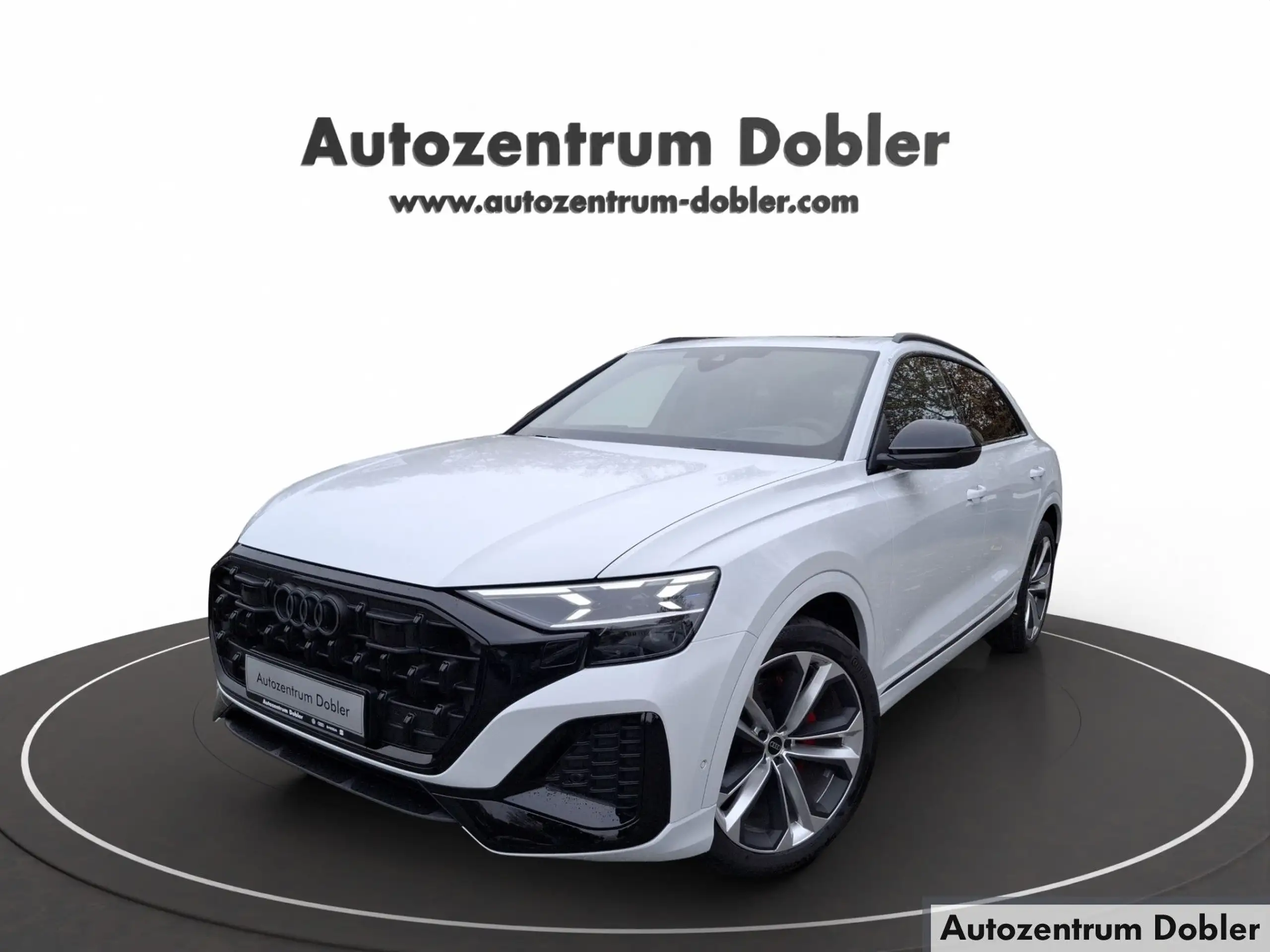 Audi - Q8