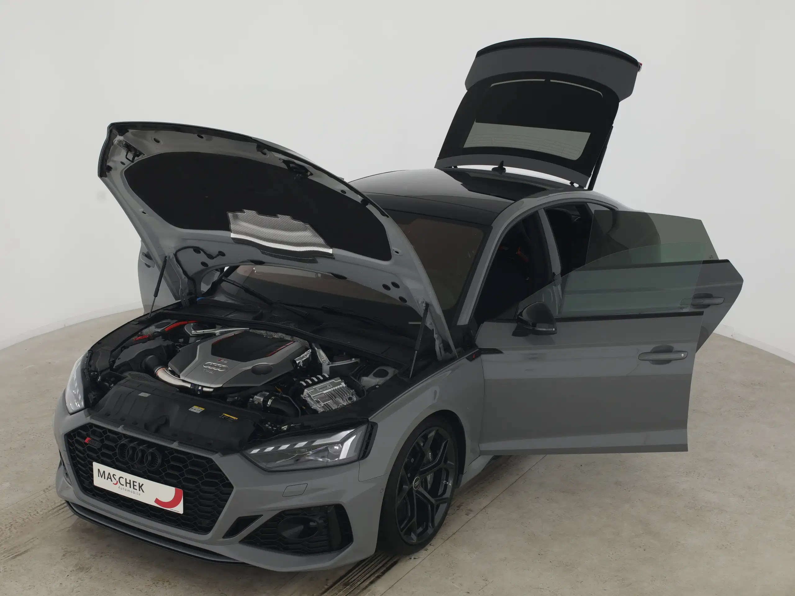 Audi - RS5