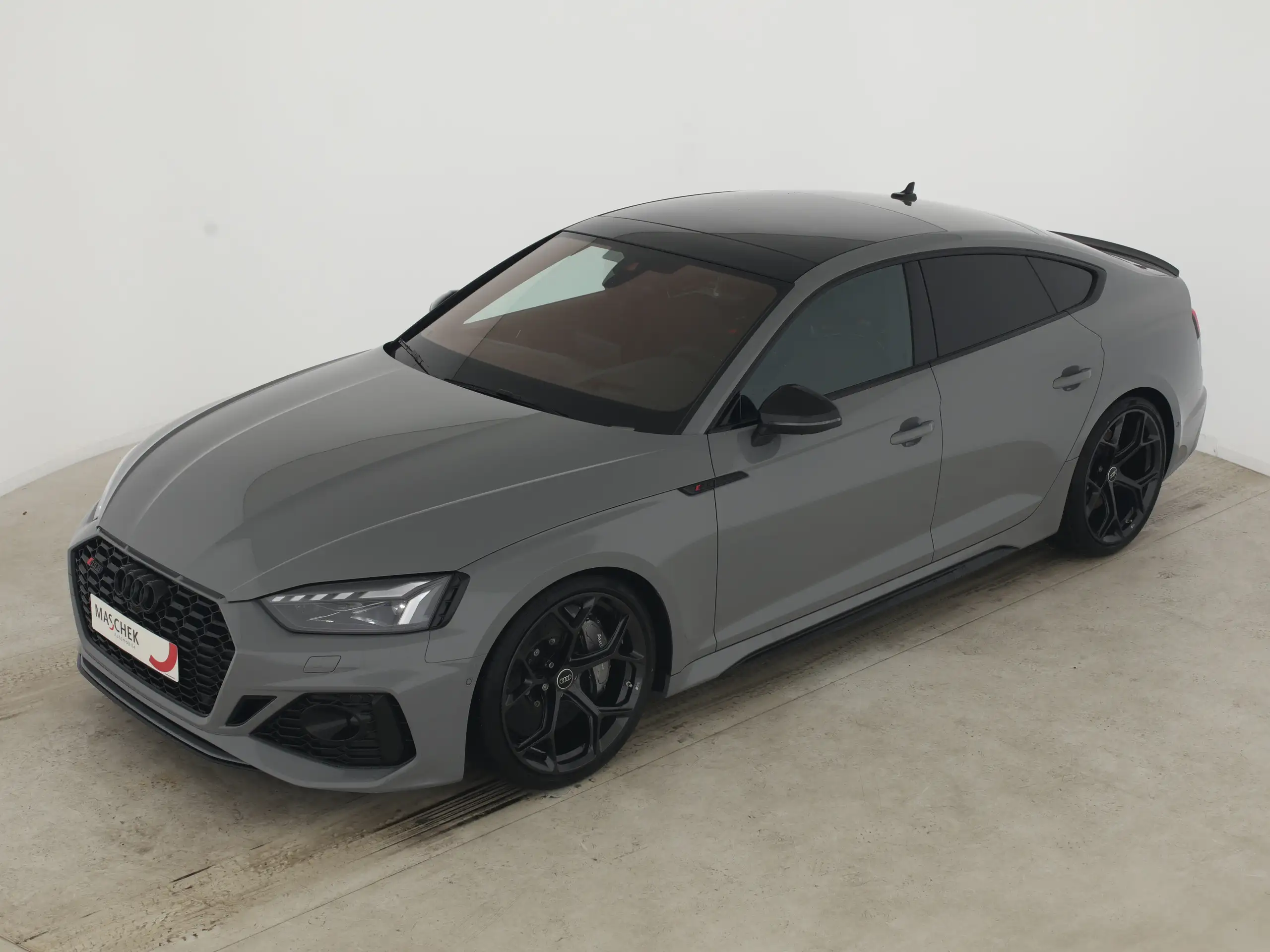 Audi - RS5