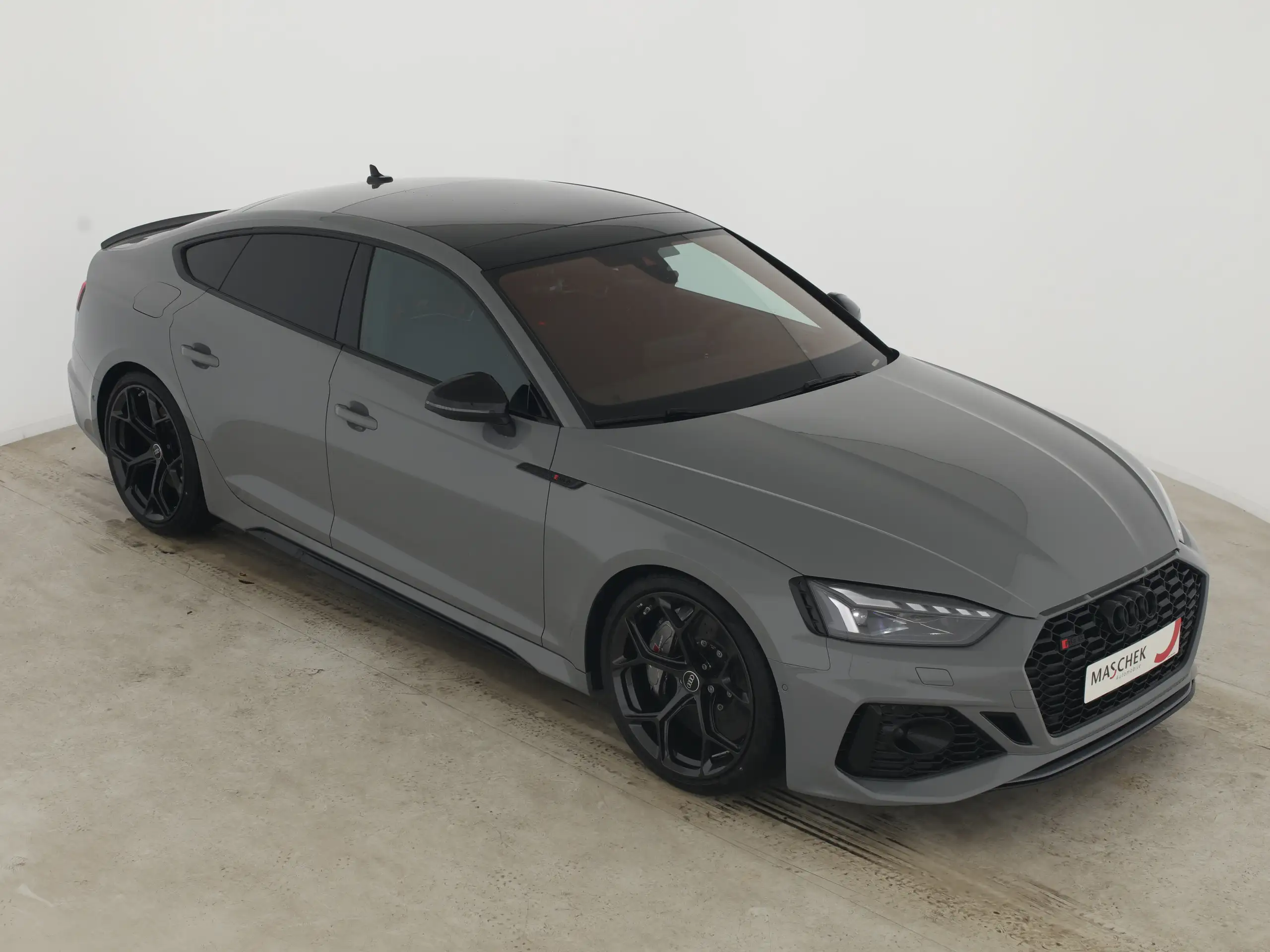 Audi - RS5