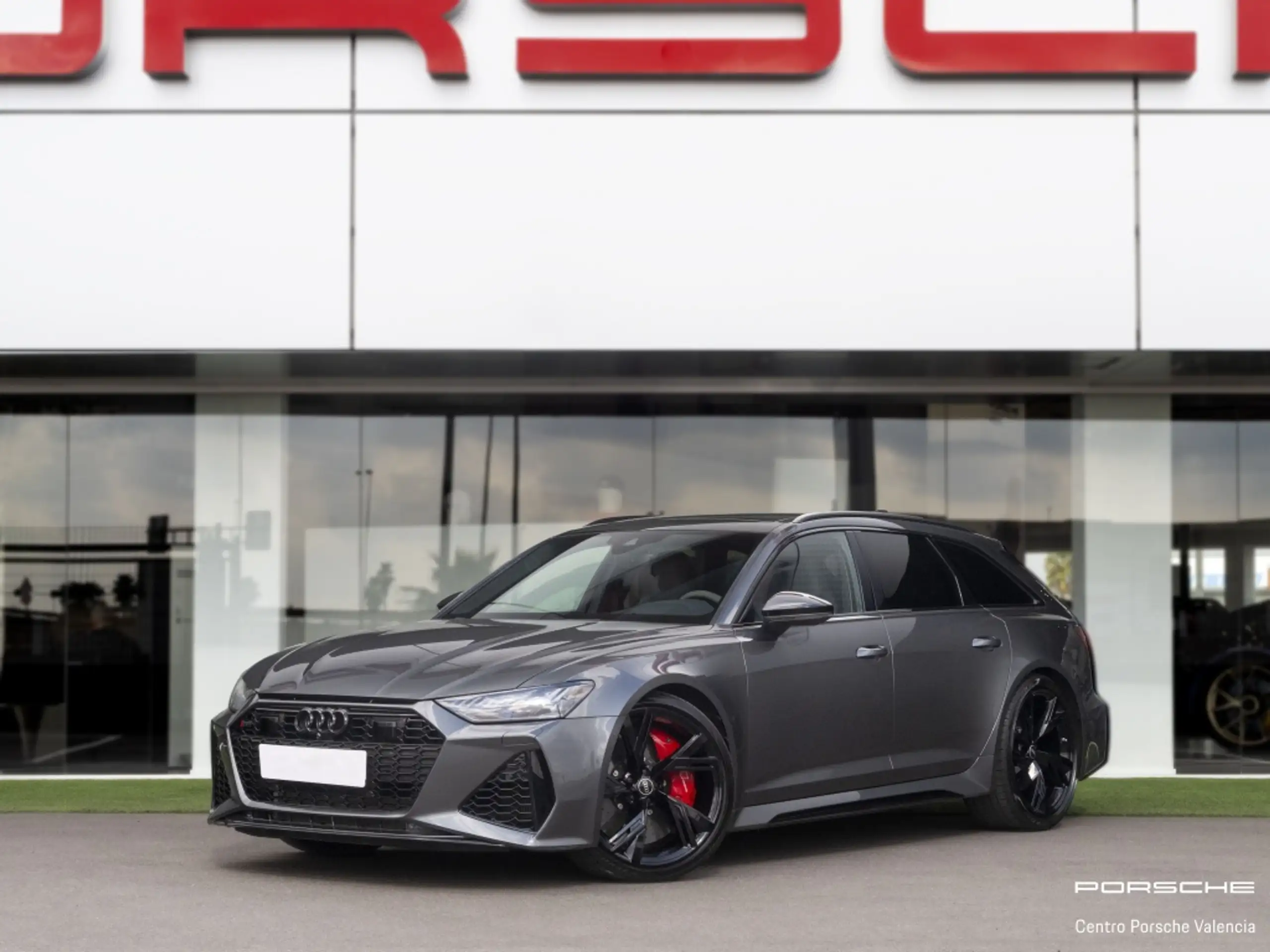 Audi - RS6