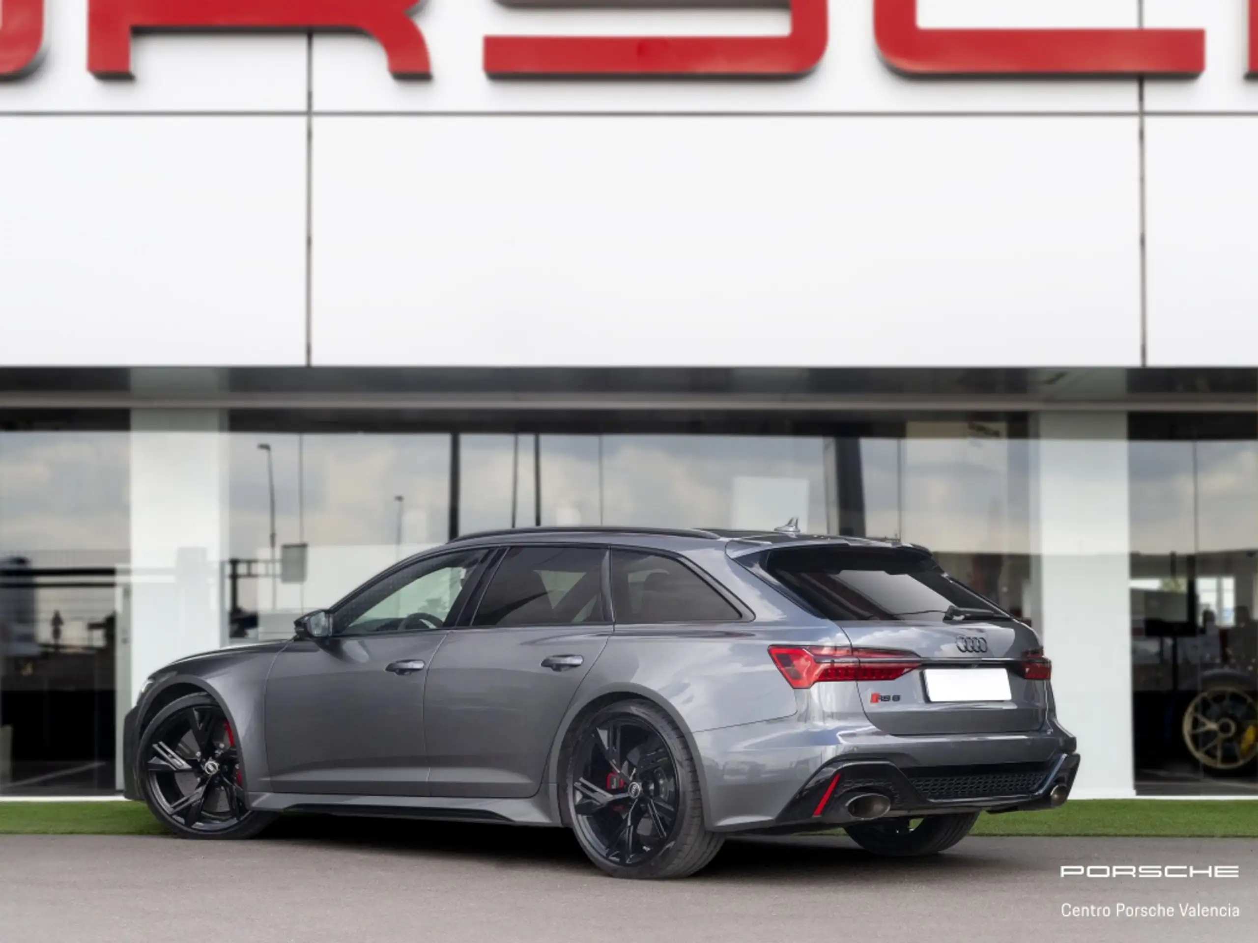 Audi - RS6