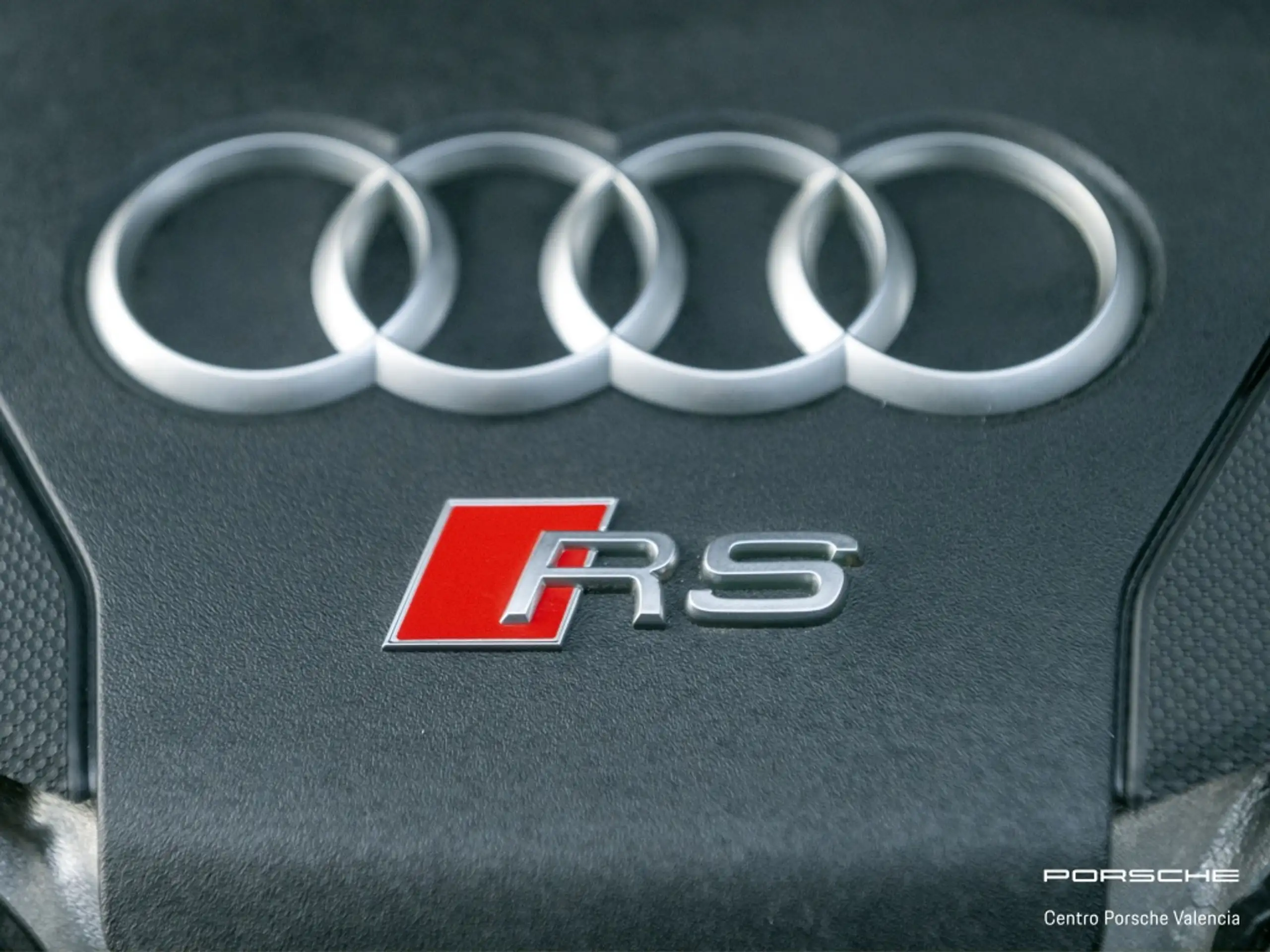 Audi - RS6